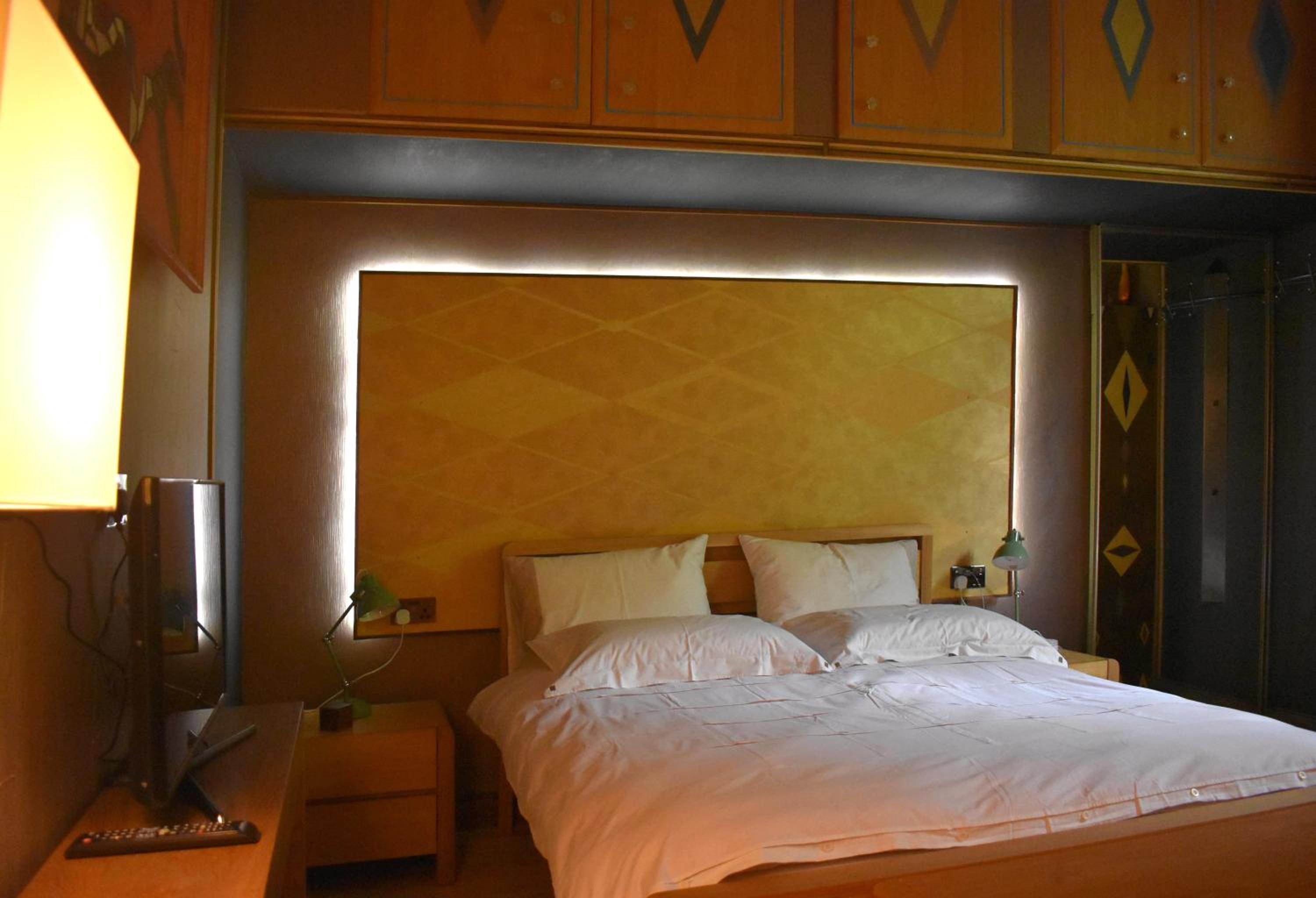 One-Bedroom Apartment - Photo 30