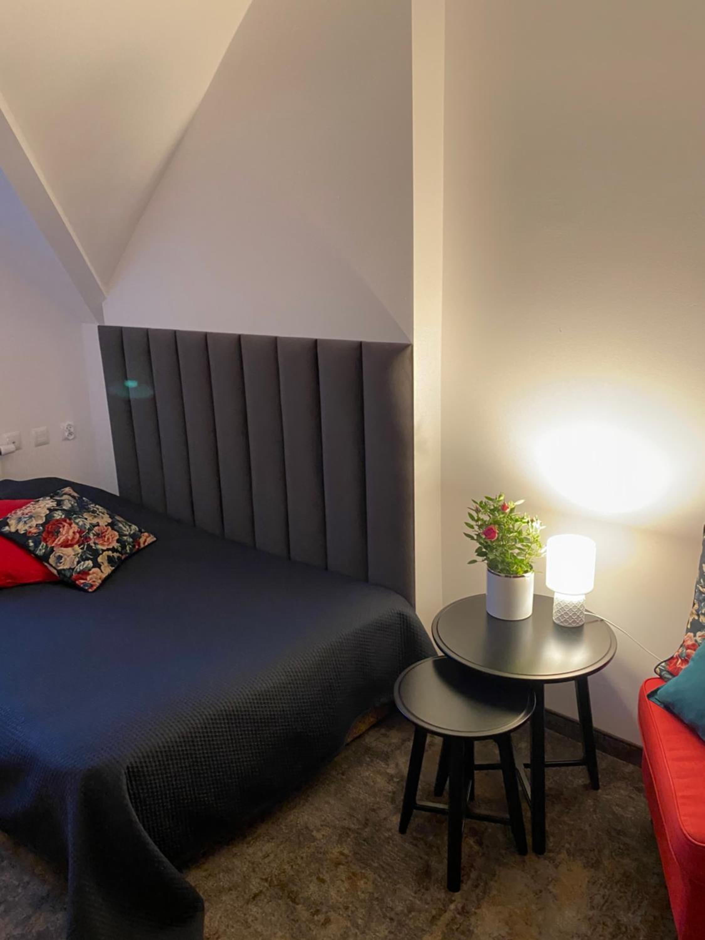 Small Single Room photo 2