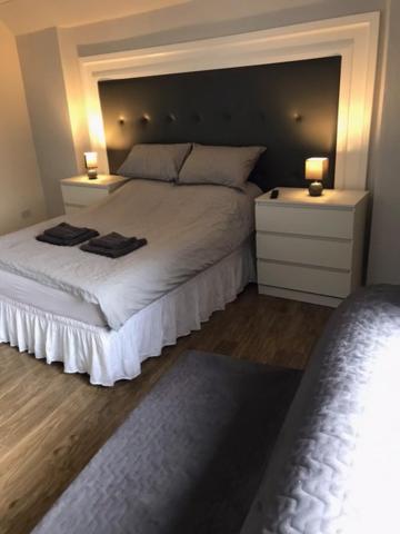Double Room With Shared Bathroom (No Kitchen) photo 2