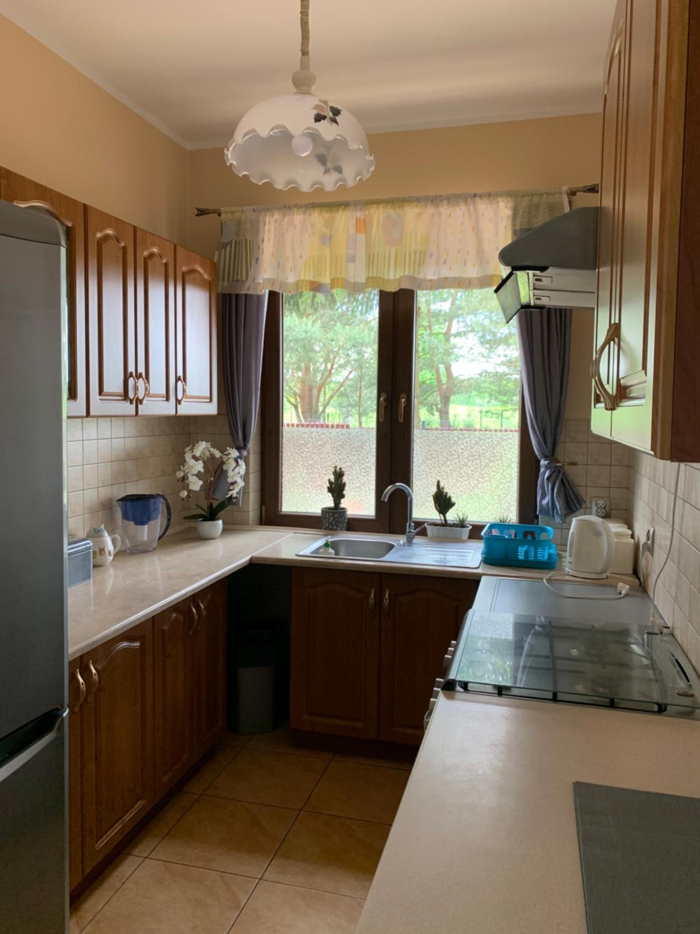 Three-Bedroom Townhouse - Photo 3