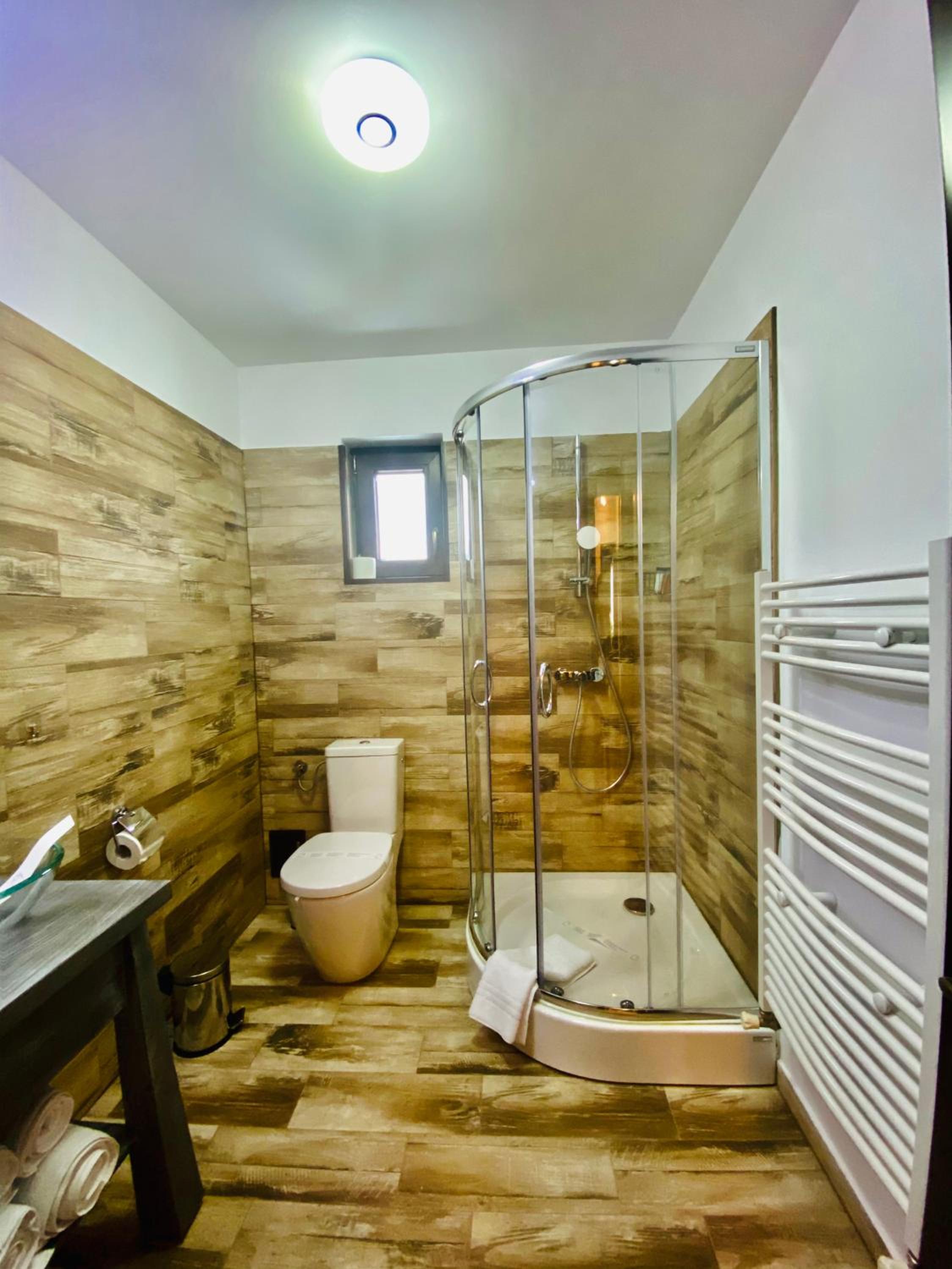Double Room with Mountain View - Photo 2