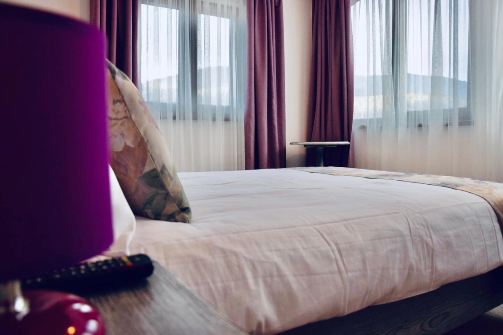 Double Room with Mountain View - Photo 7