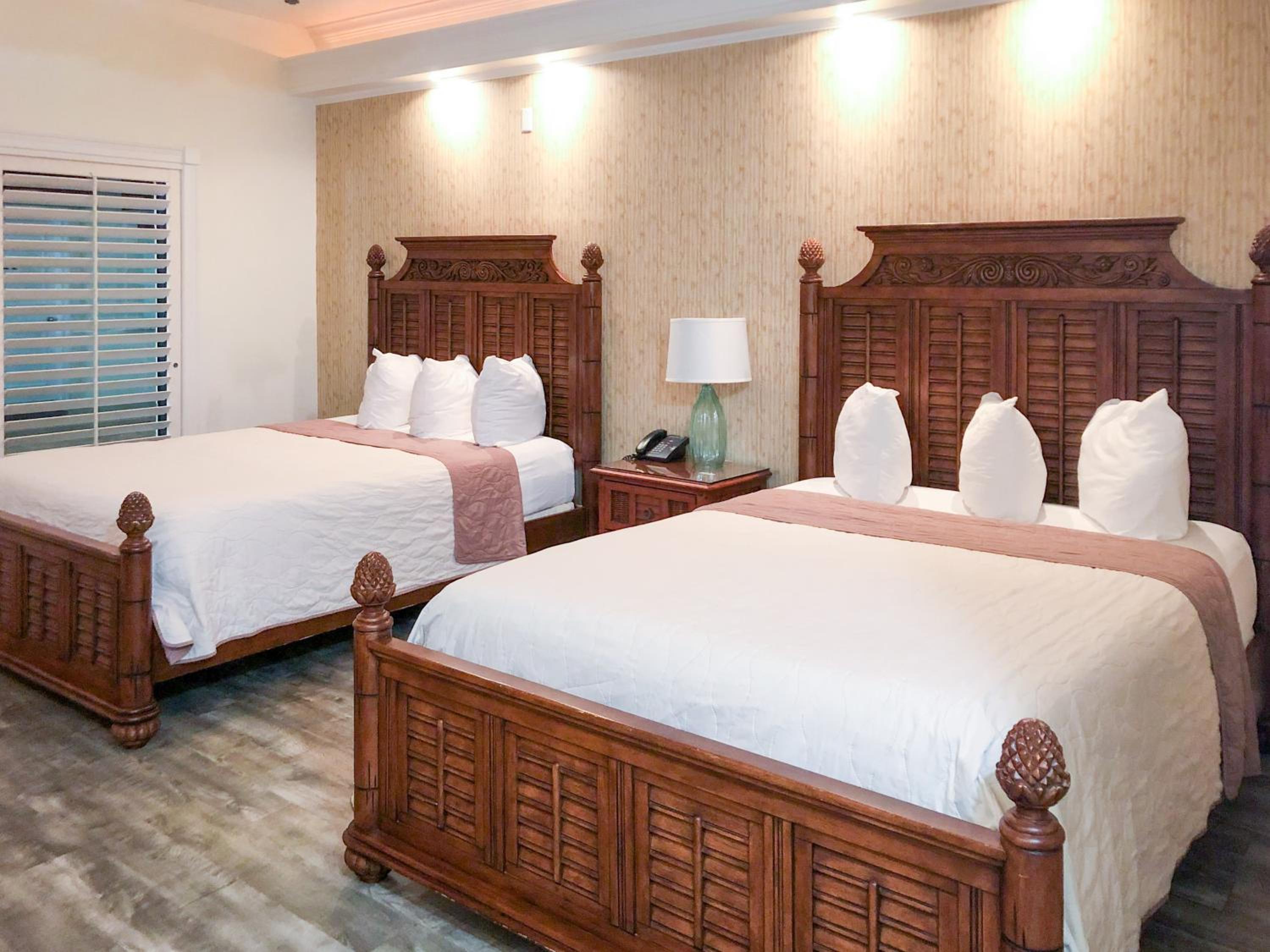 Queen Room - Disability Access