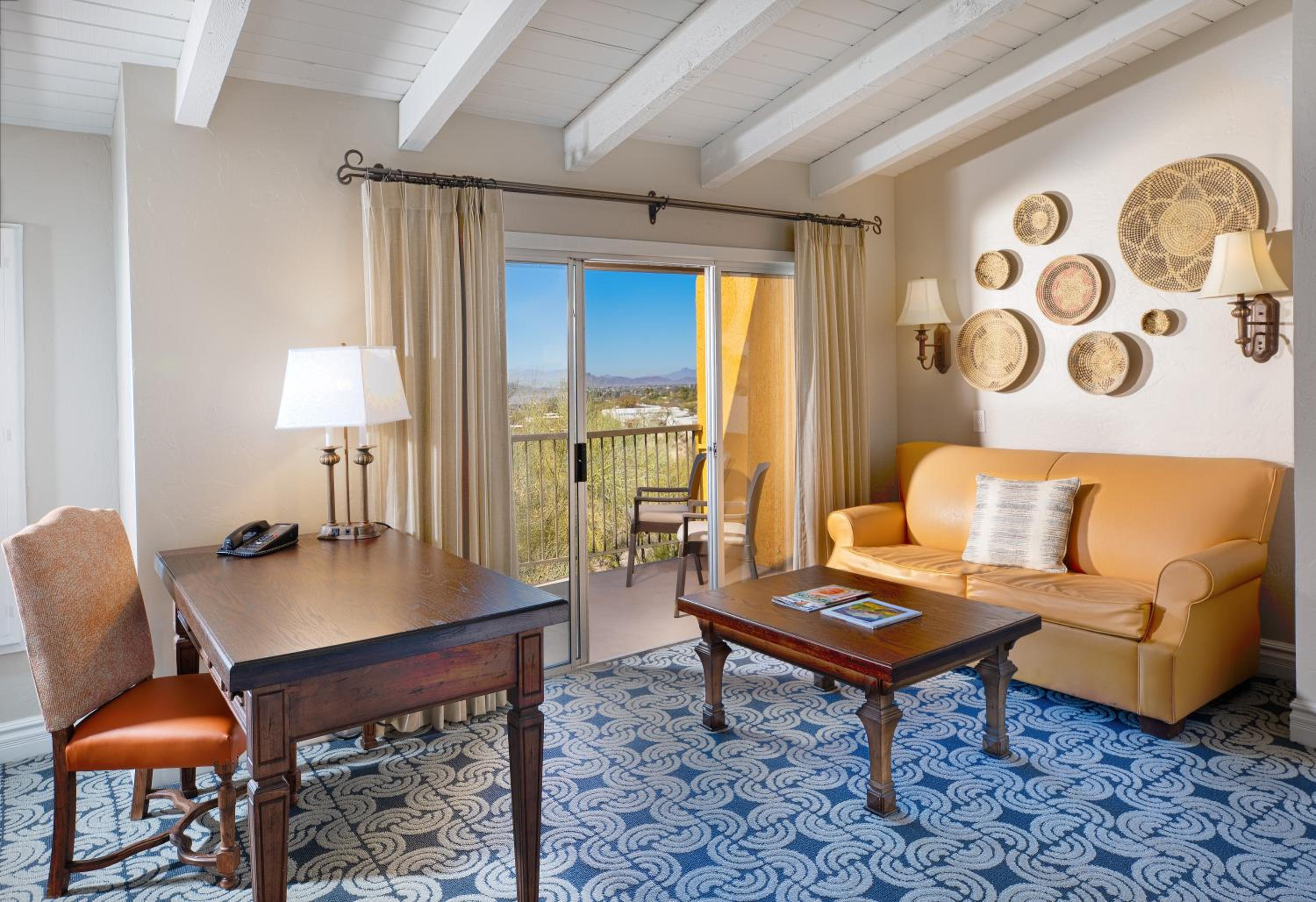 1 King Bed, Casita Junior Studio Suite with Scenic Views - Photo 7