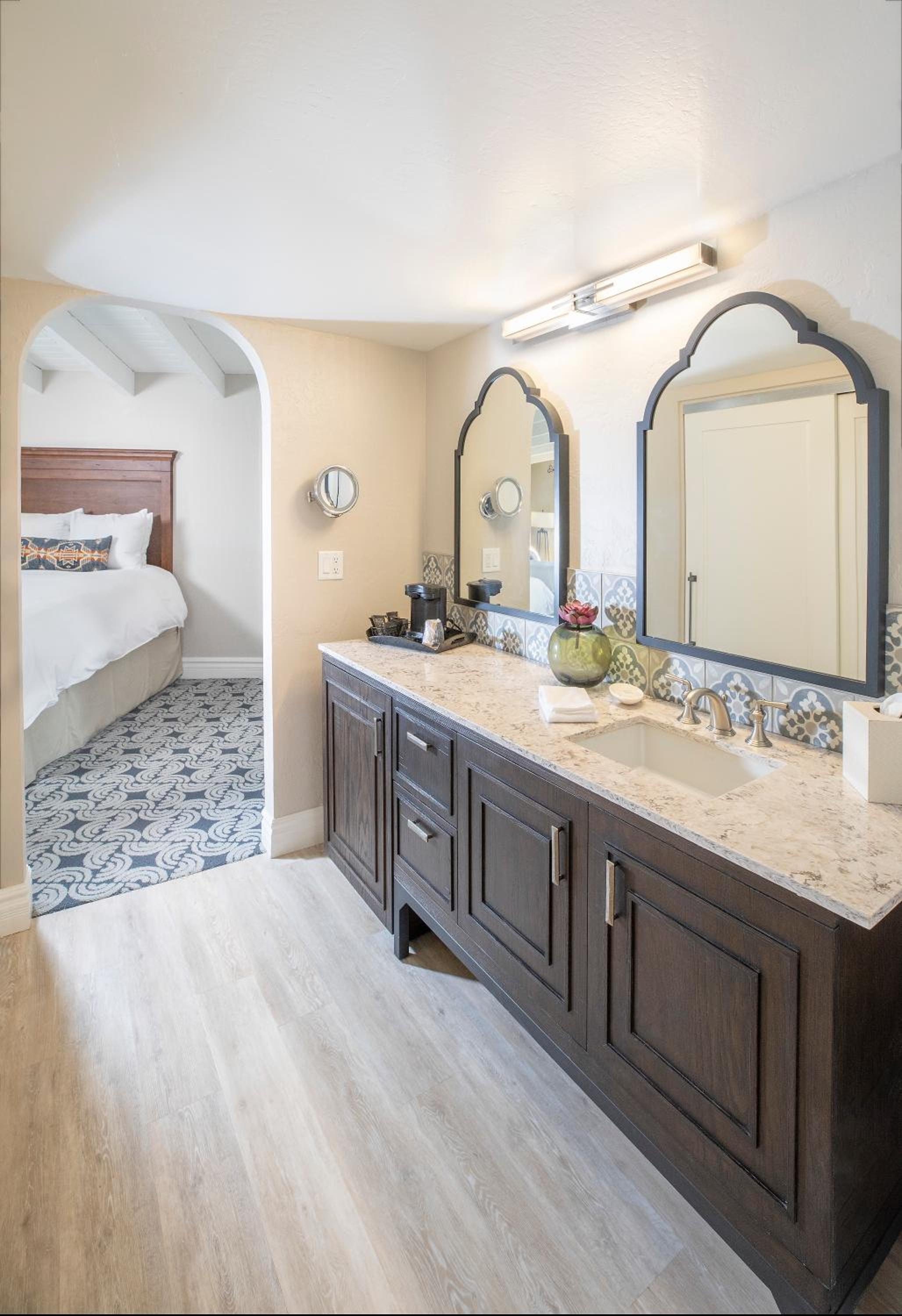 1 King Bed, Casita Junior Studio Suite with Scenic Views - Photo 3