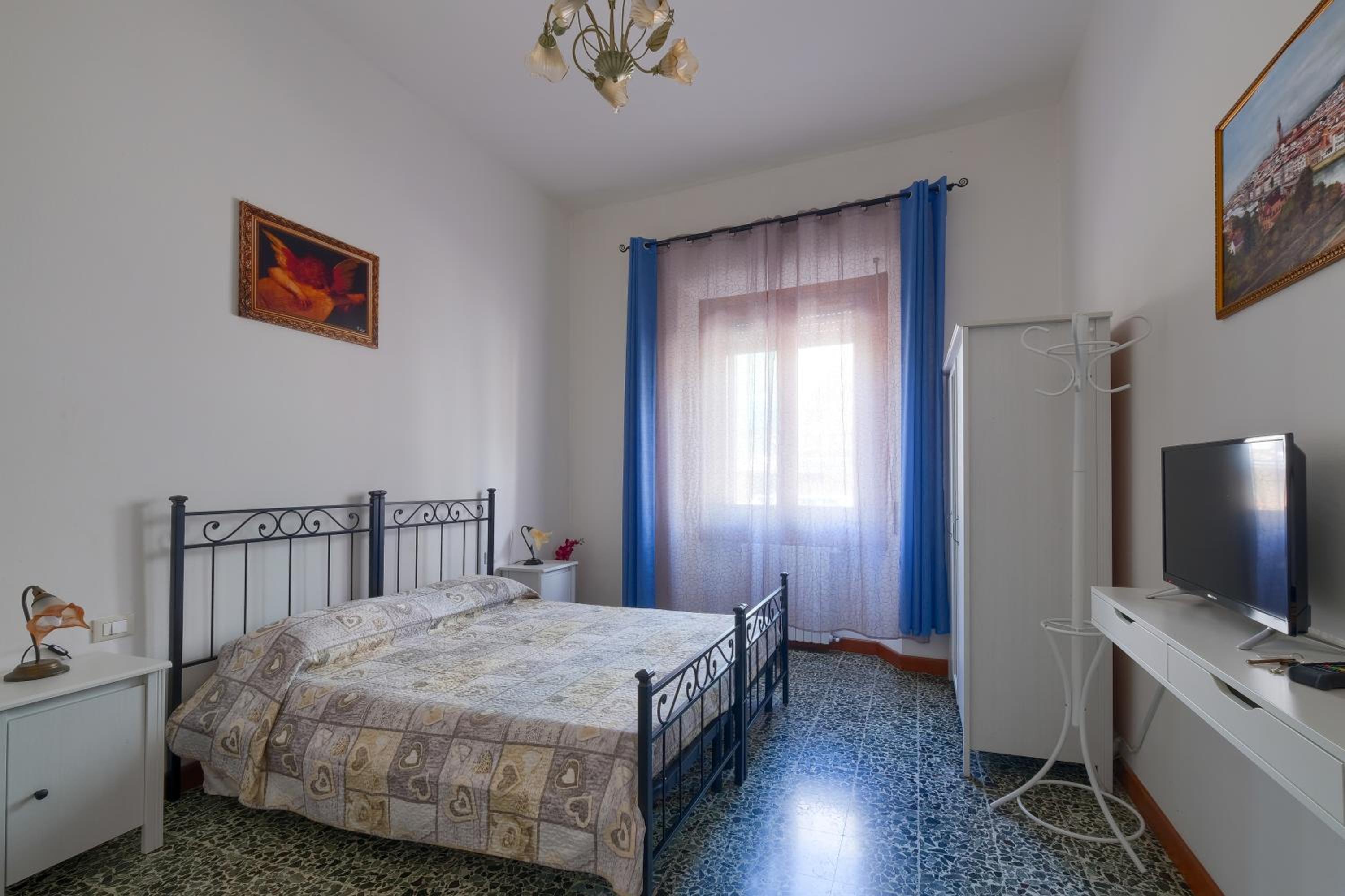Double Room with Private Bathroom photo 2