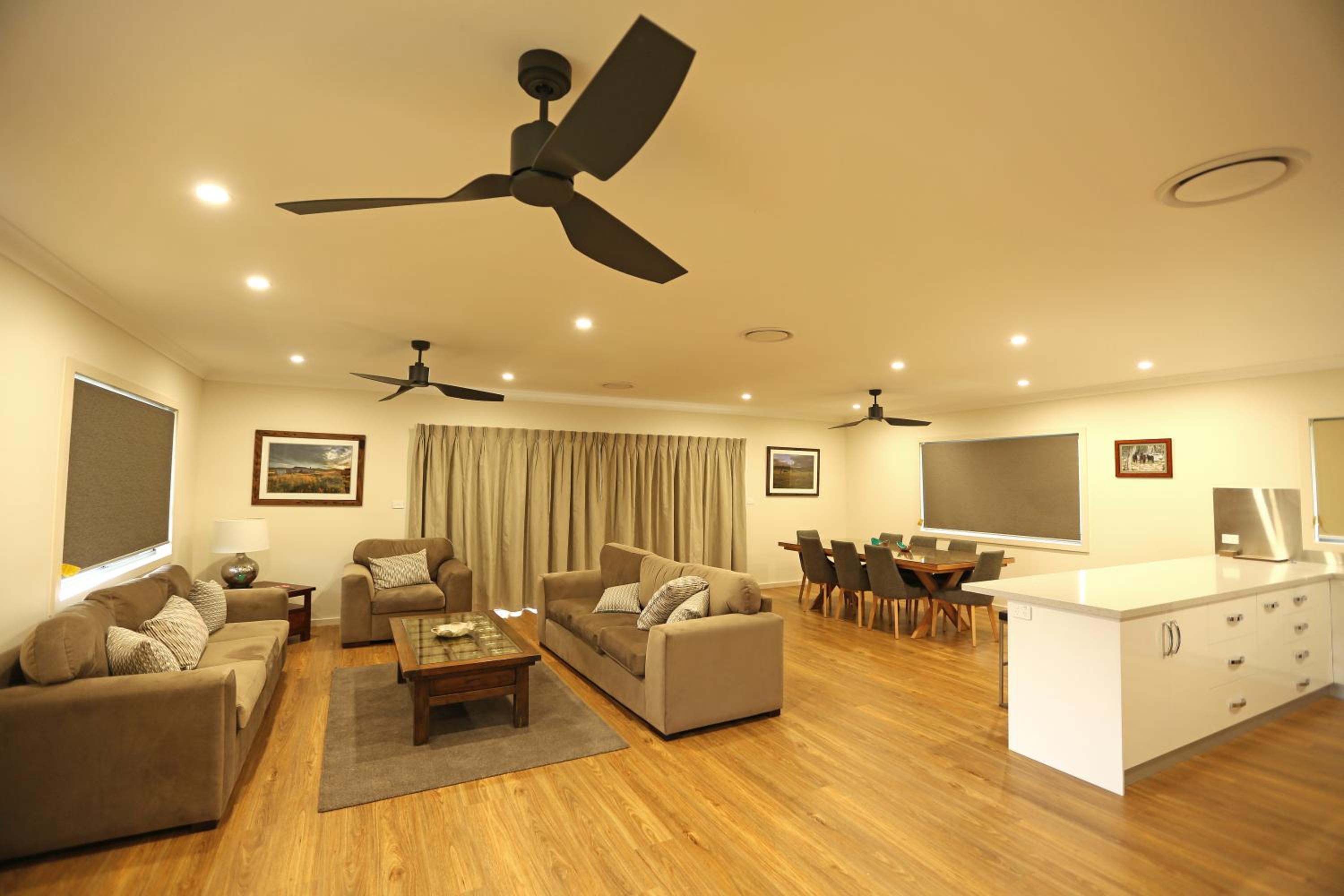 Four-Bedroom House photo 3