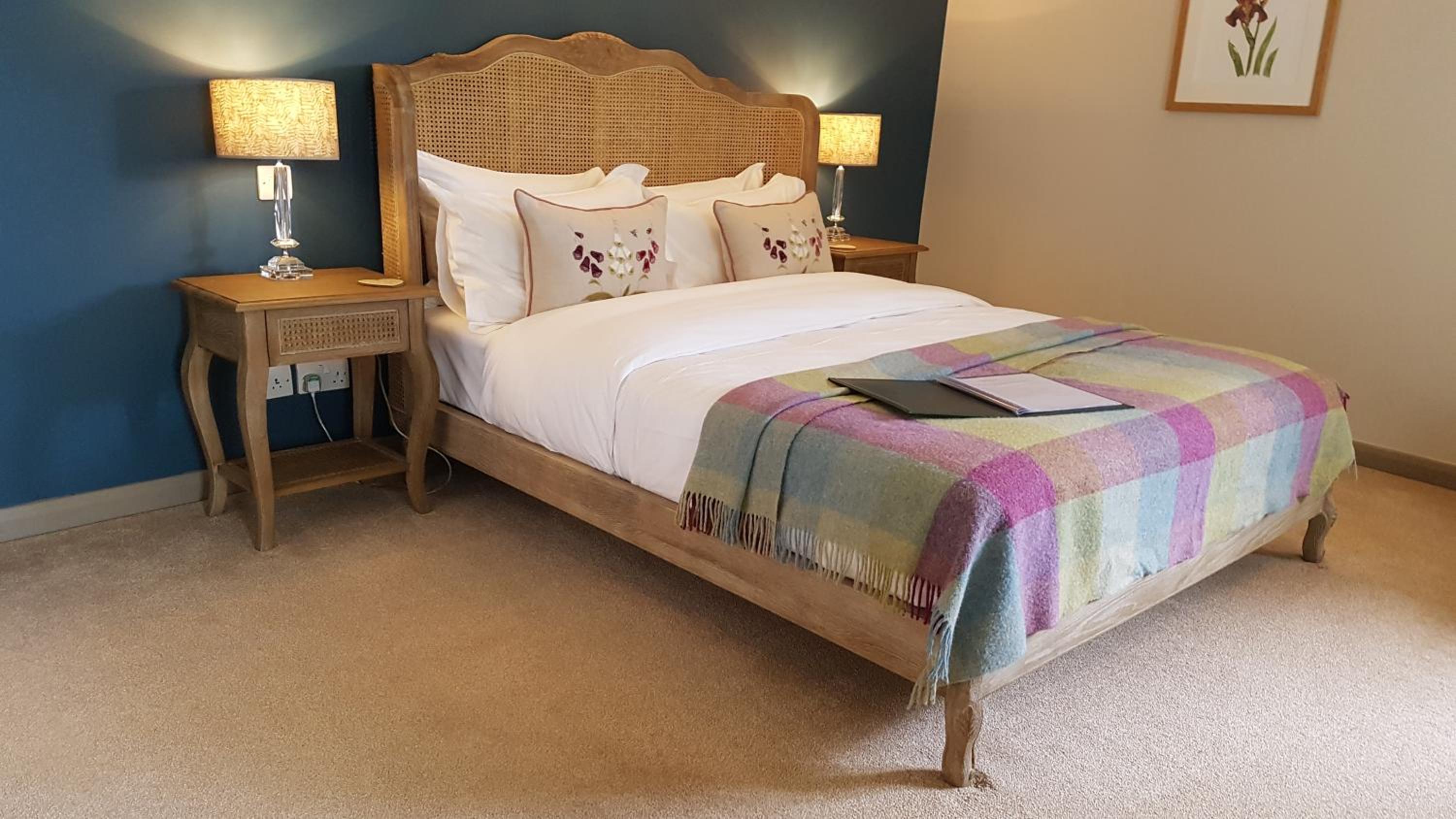 Deluxe Room - Photo 7