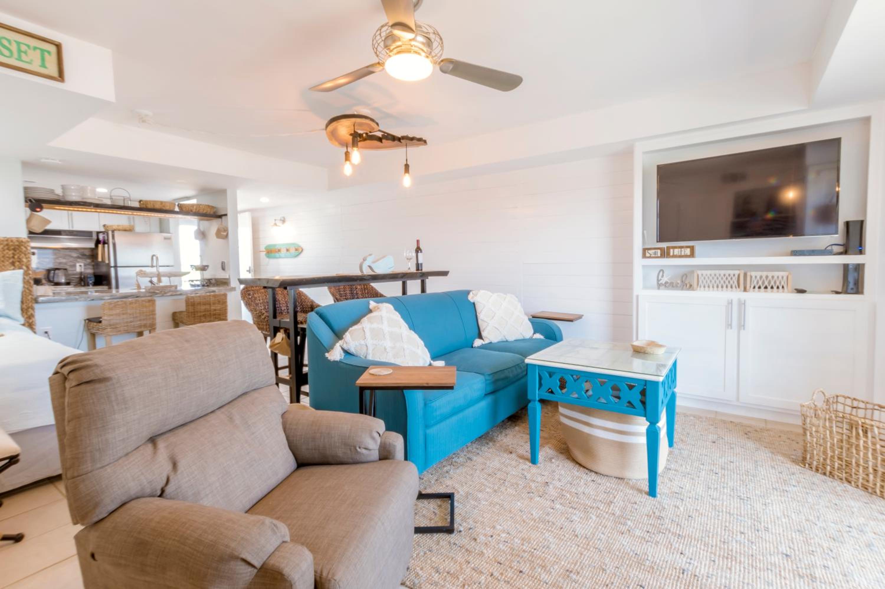 Studio Apartment with Sea View photo 2