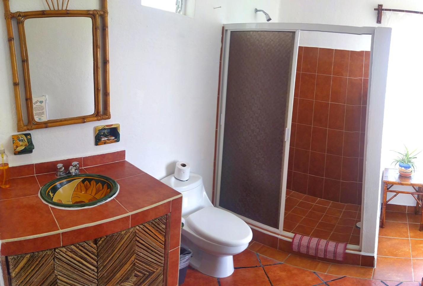 Standard Double Room - Photo 8