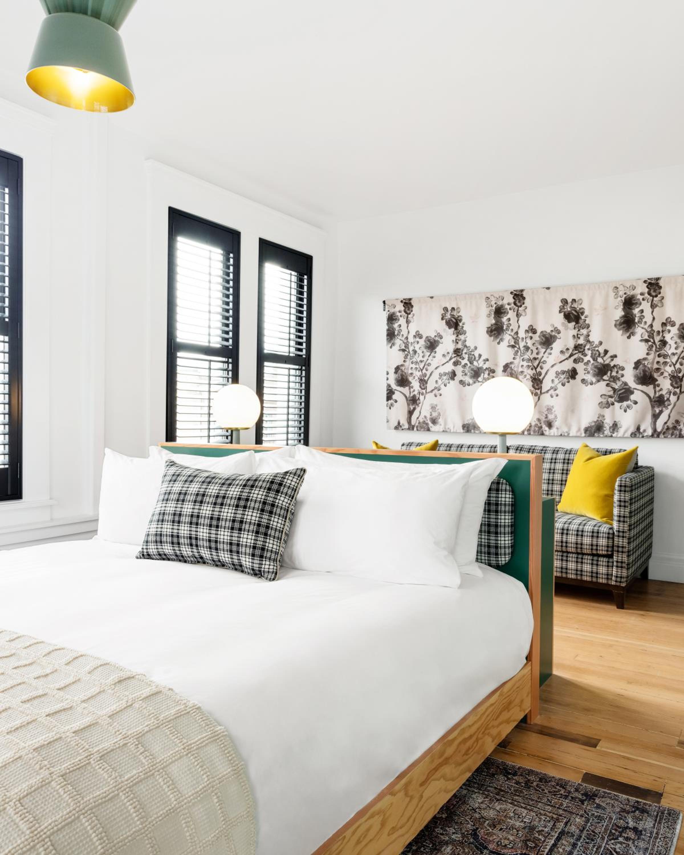 Deluxe King Room - Photo 1