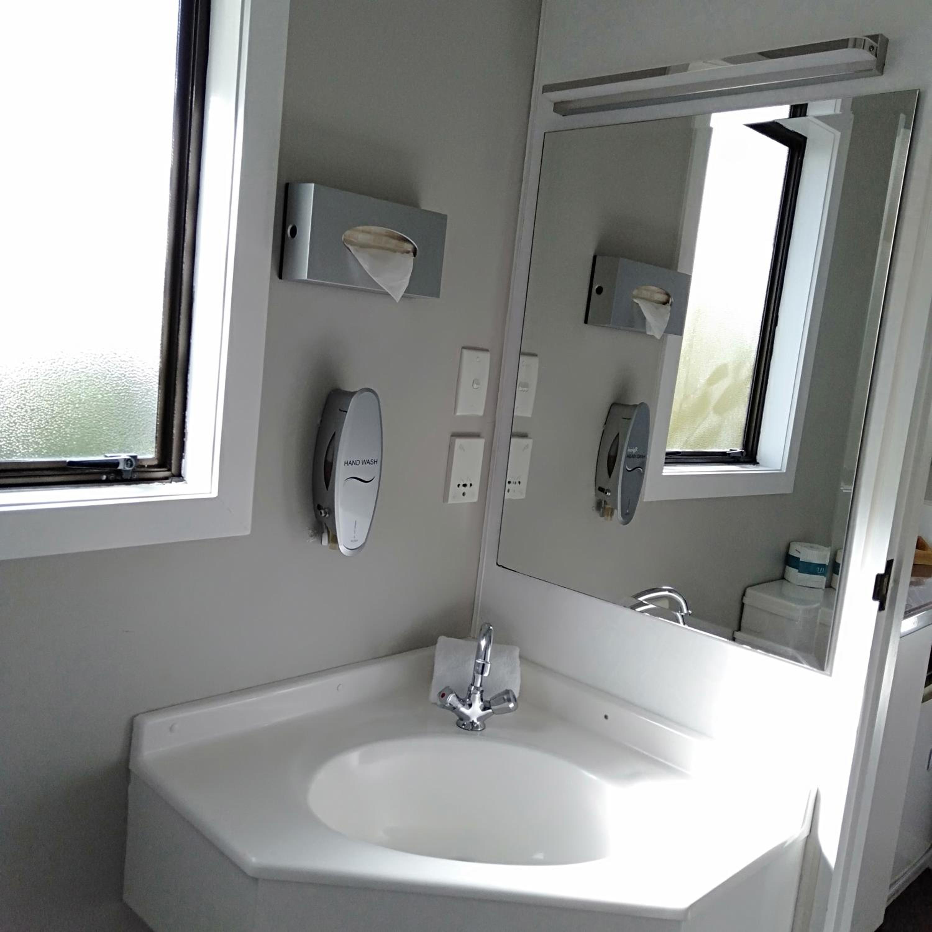Double Studio - Ground Floor - Photo 12