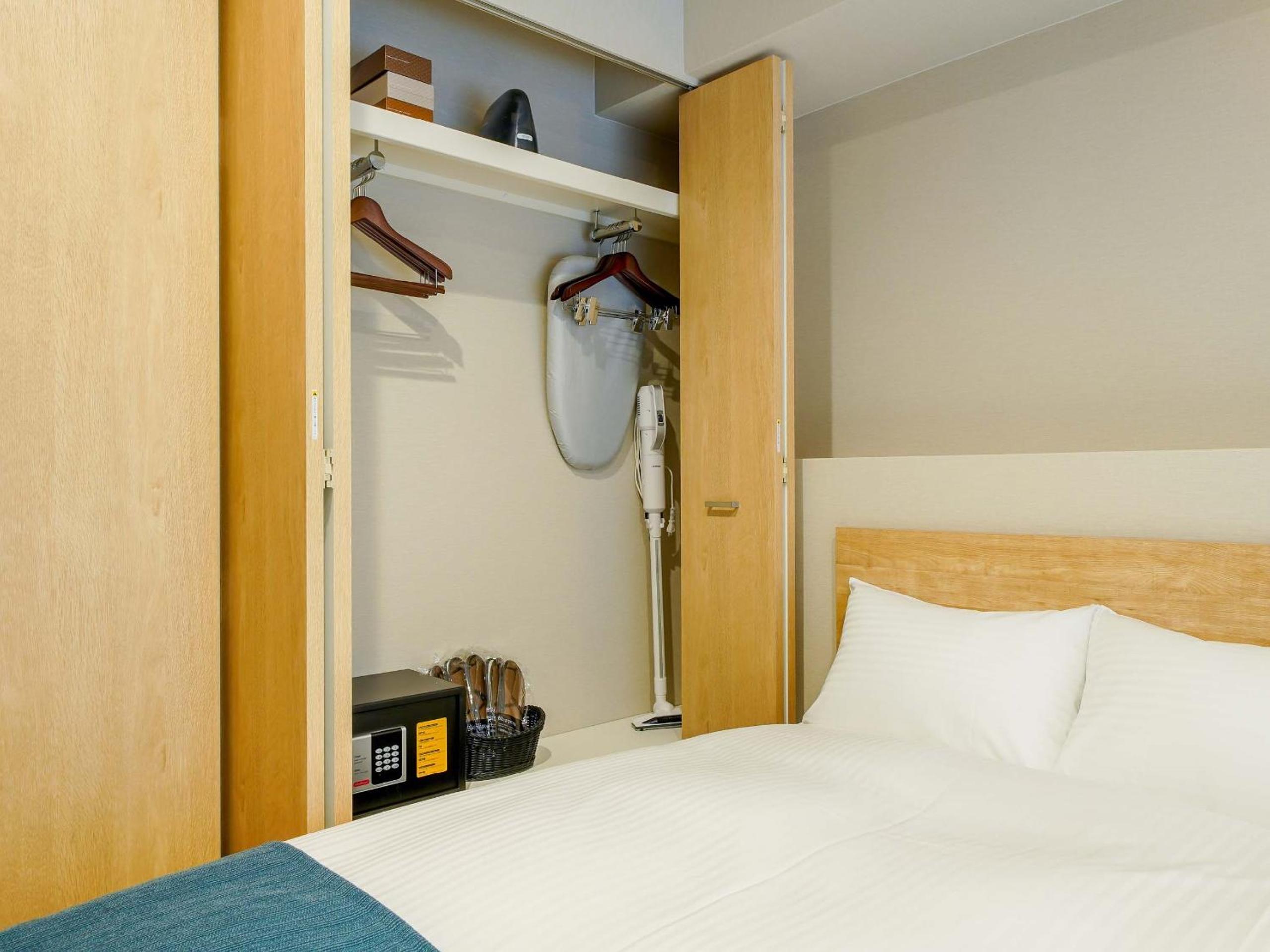 Japanese Family Suite with Kitchen - Photo 20