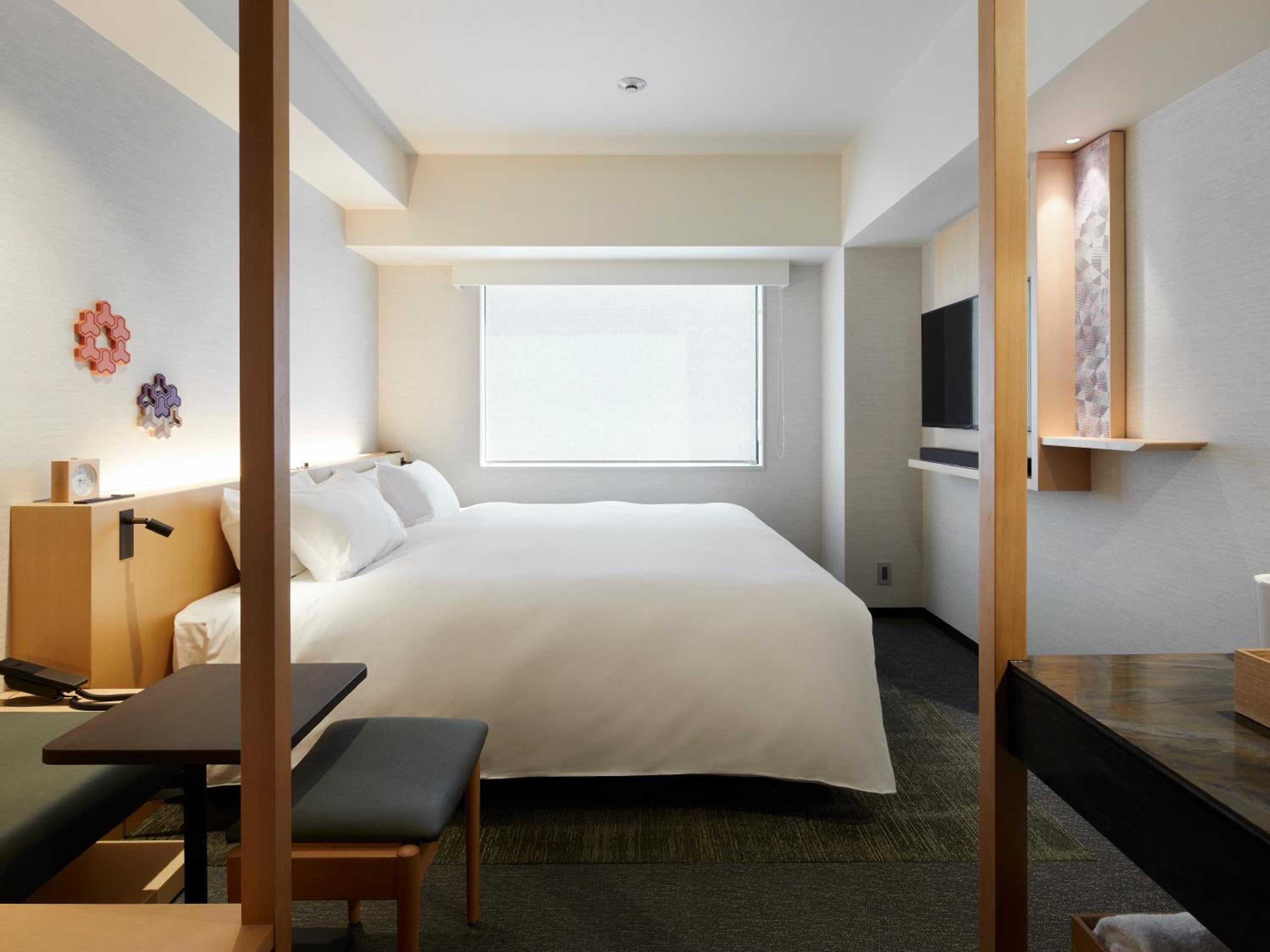 Superior King Room - Photo 2