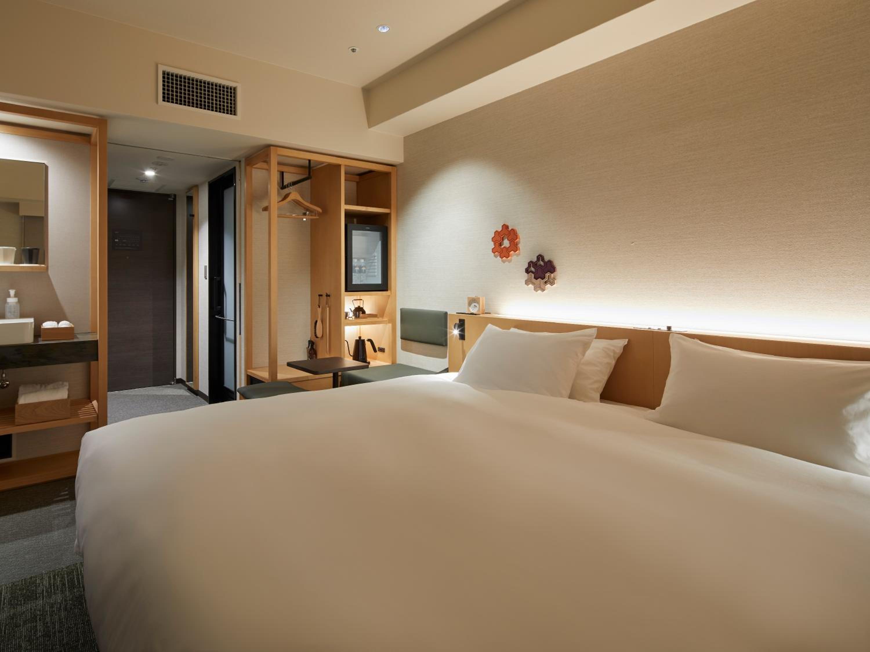Superior King Room - Photo 1