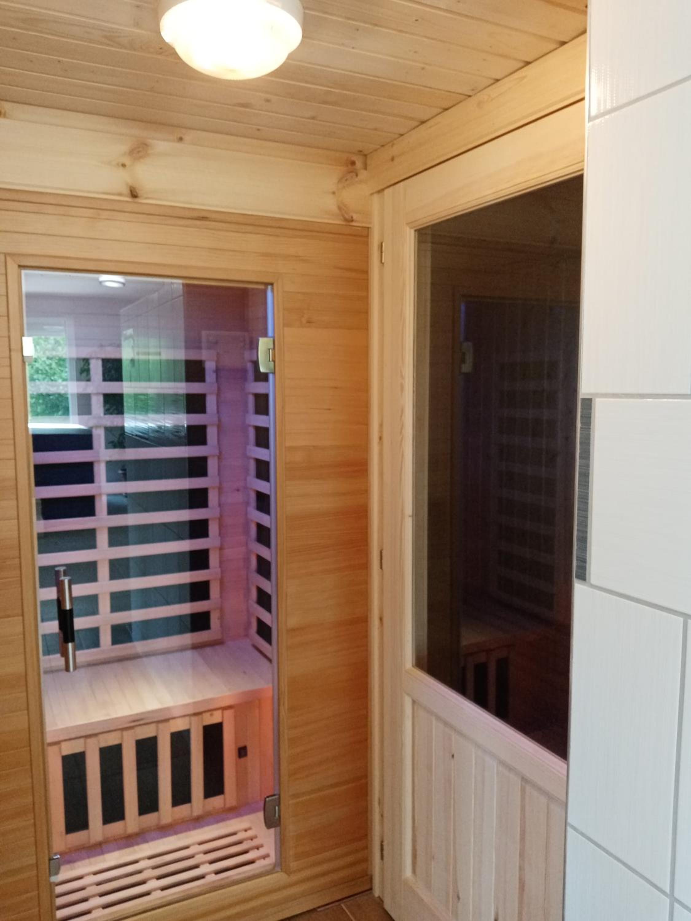 Deluxe Double Room with Shower photo 2