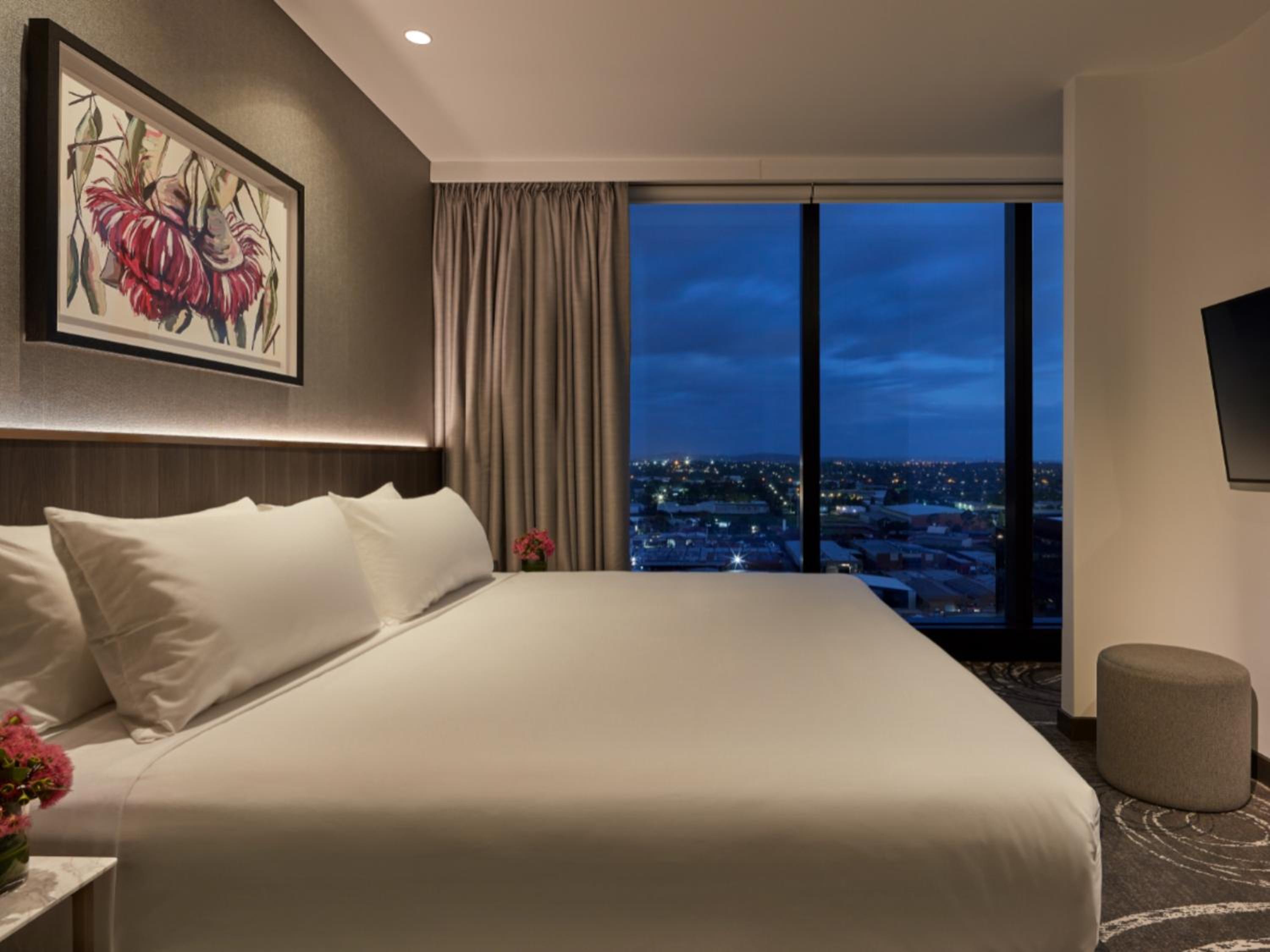 Deluxe Suite - Photo 3