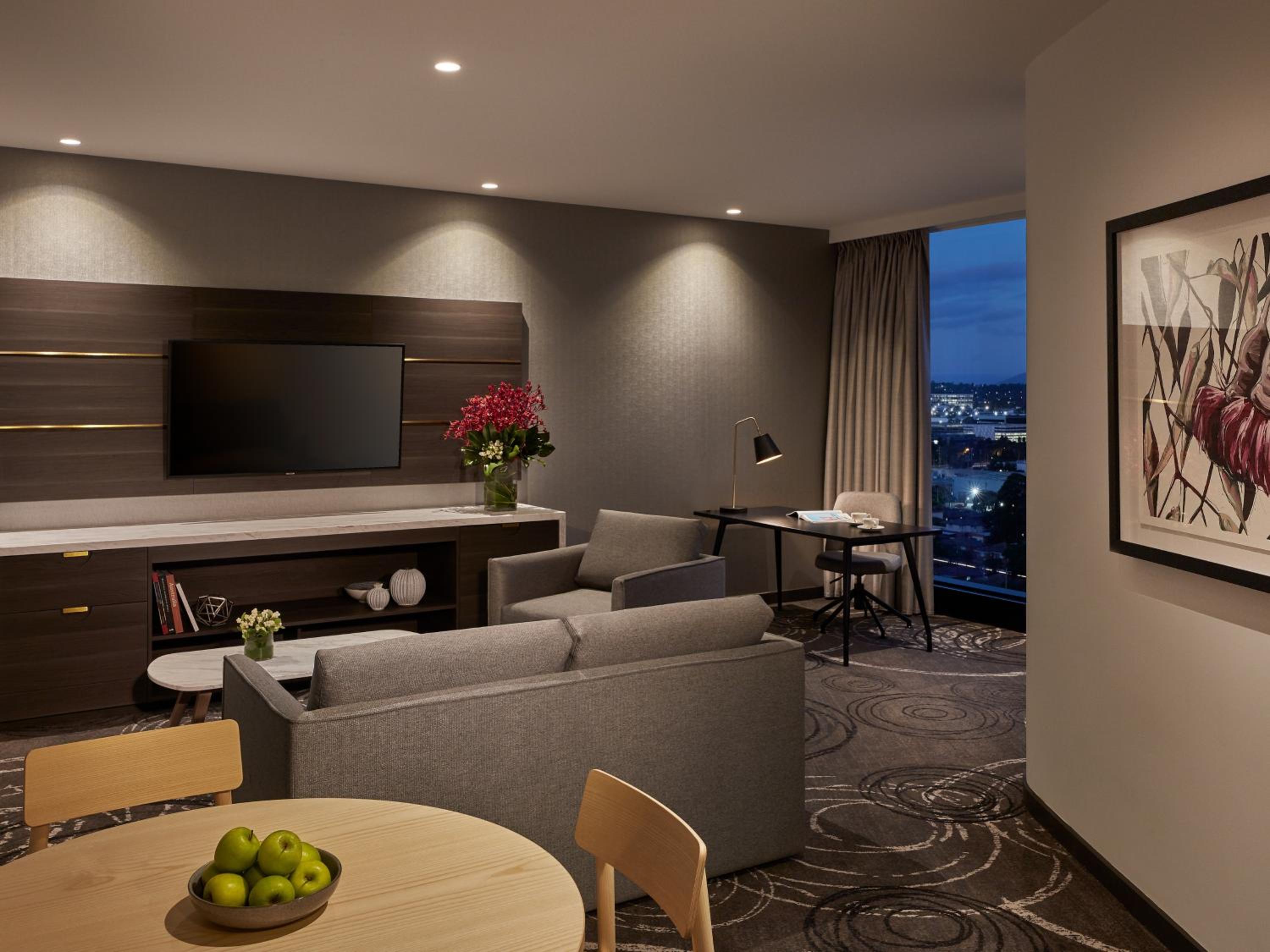 Premier Suite - Photo 2