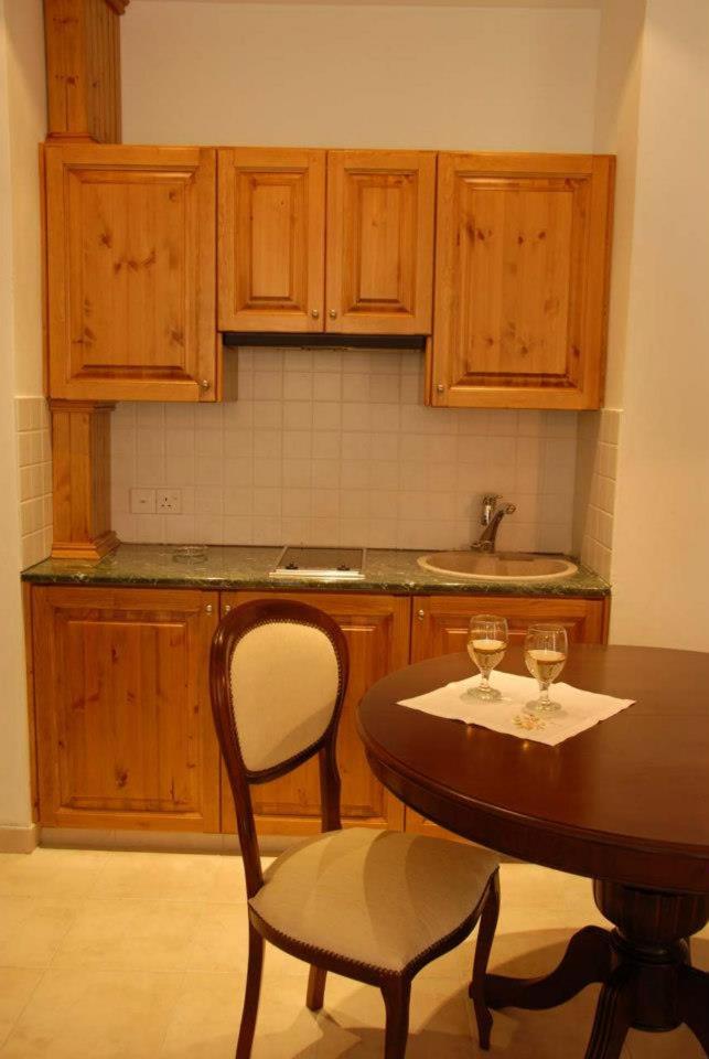 Suite with Mountain View photo 2