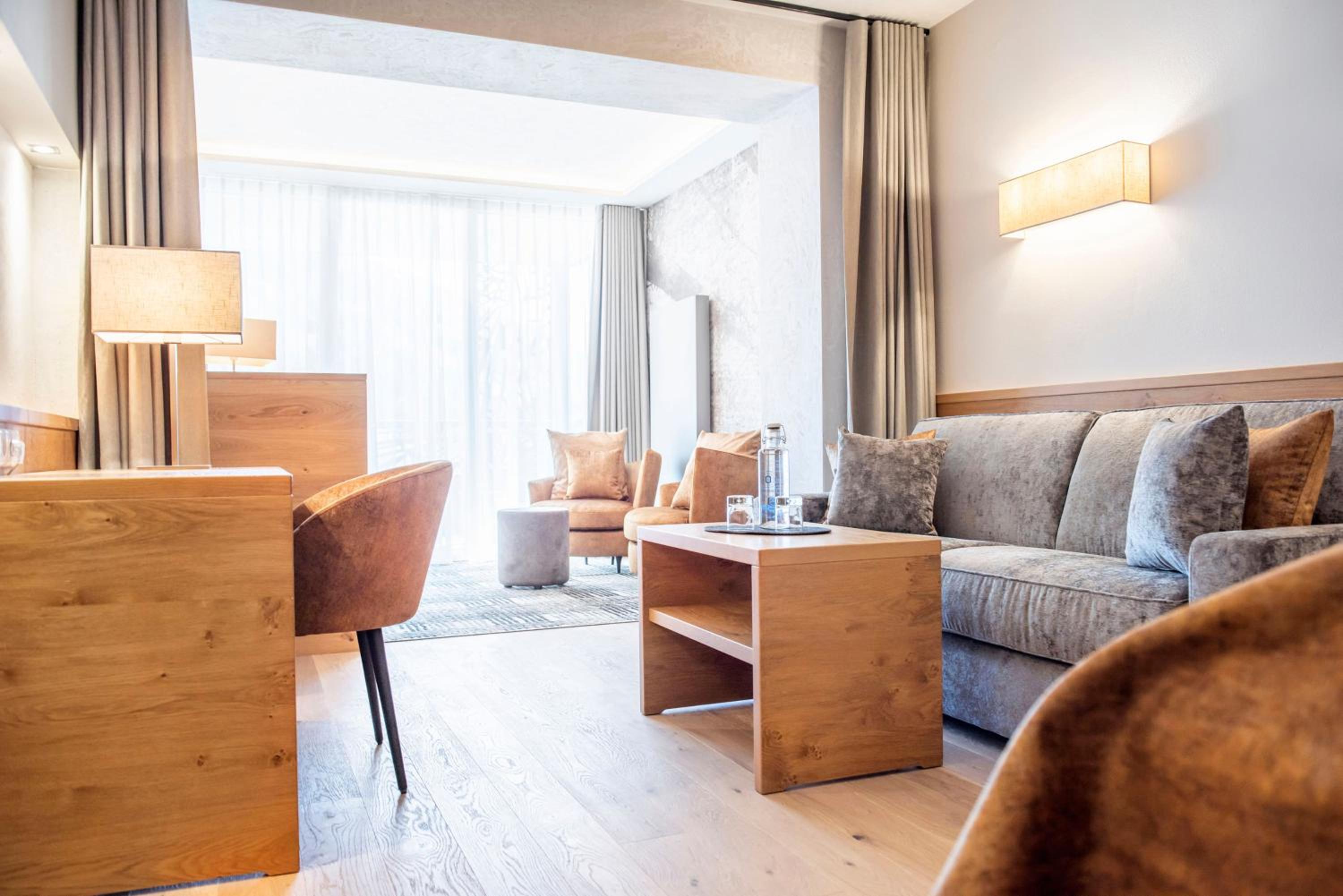 Triple Room with Balcony - Photo 8