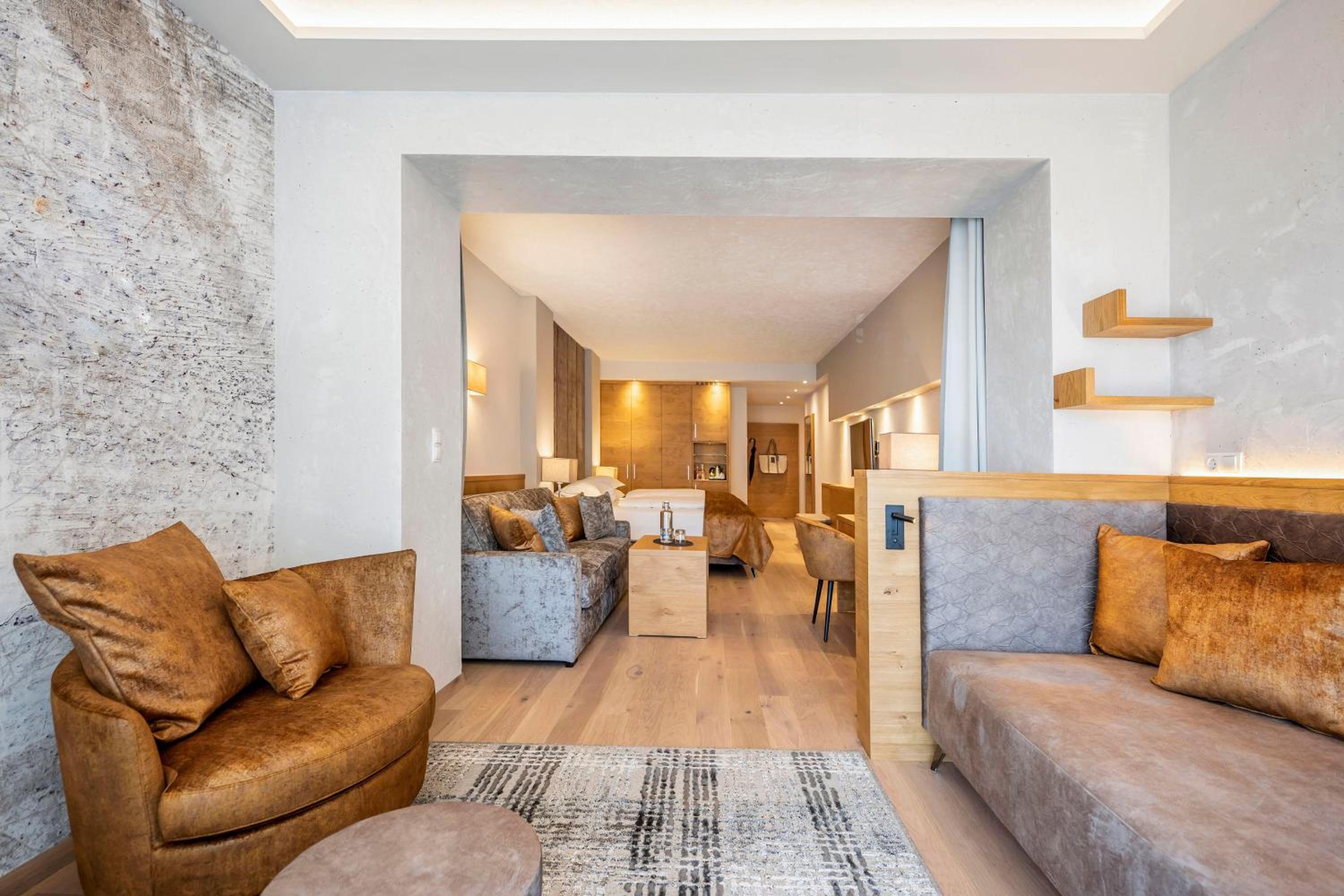 Triple Room with Balcony - Photo 6