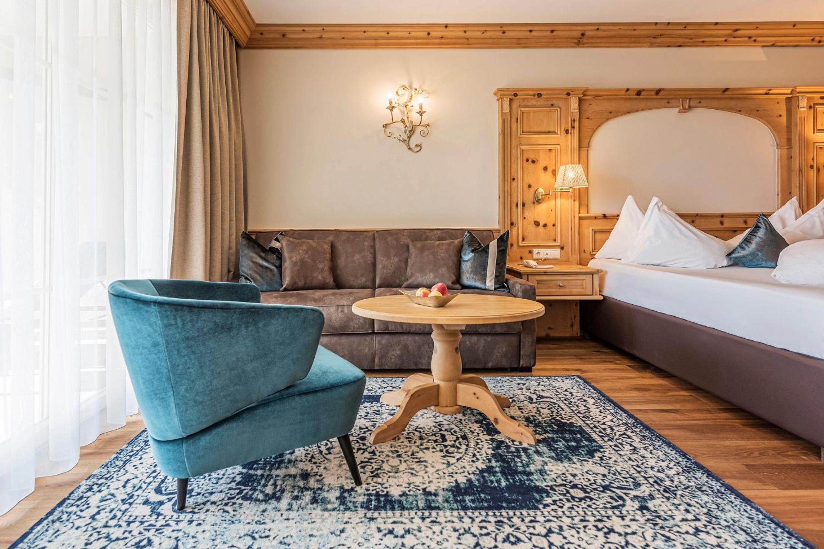 Suite with Balcony - Photo 3
