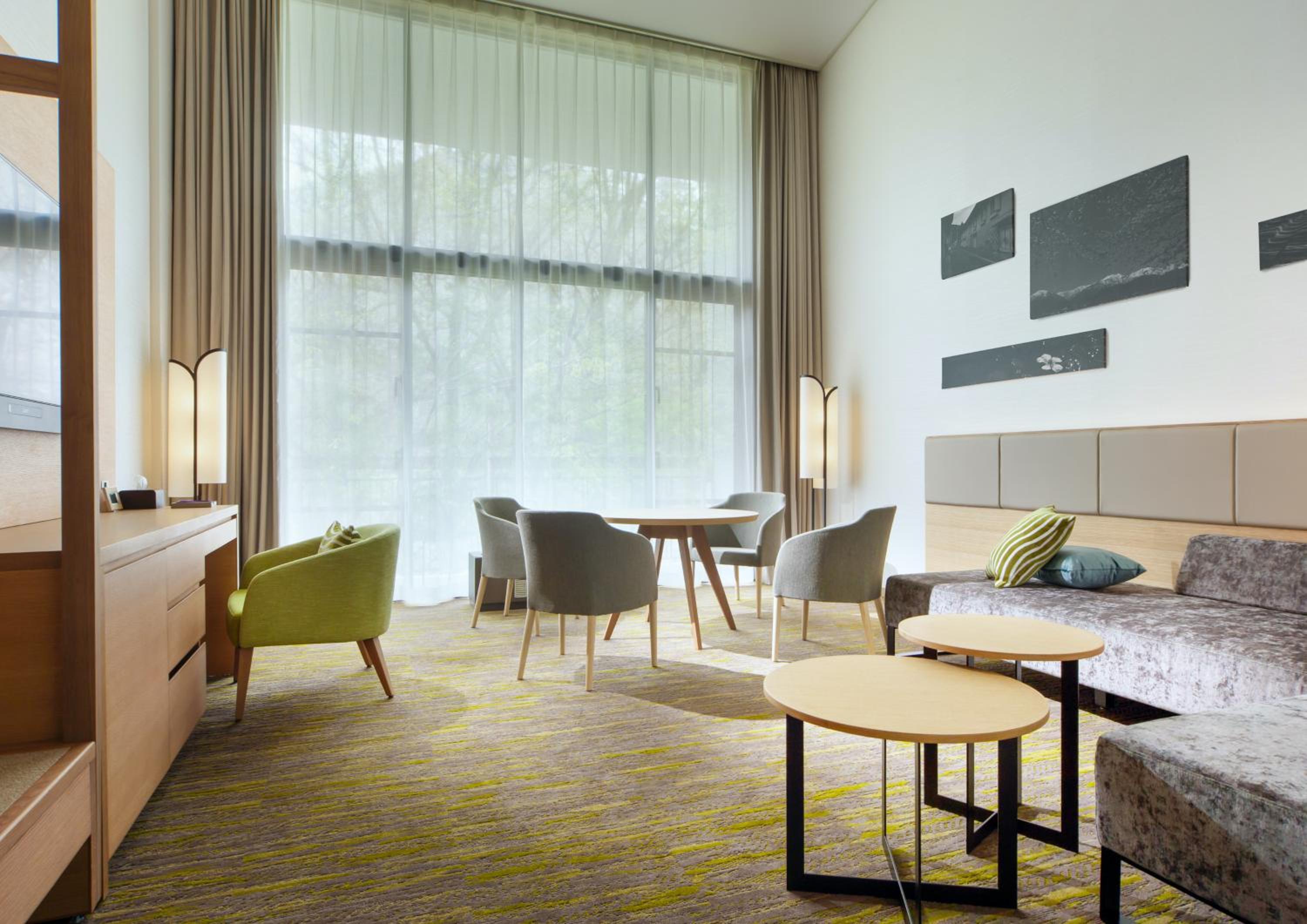 One-Bedroom Suite