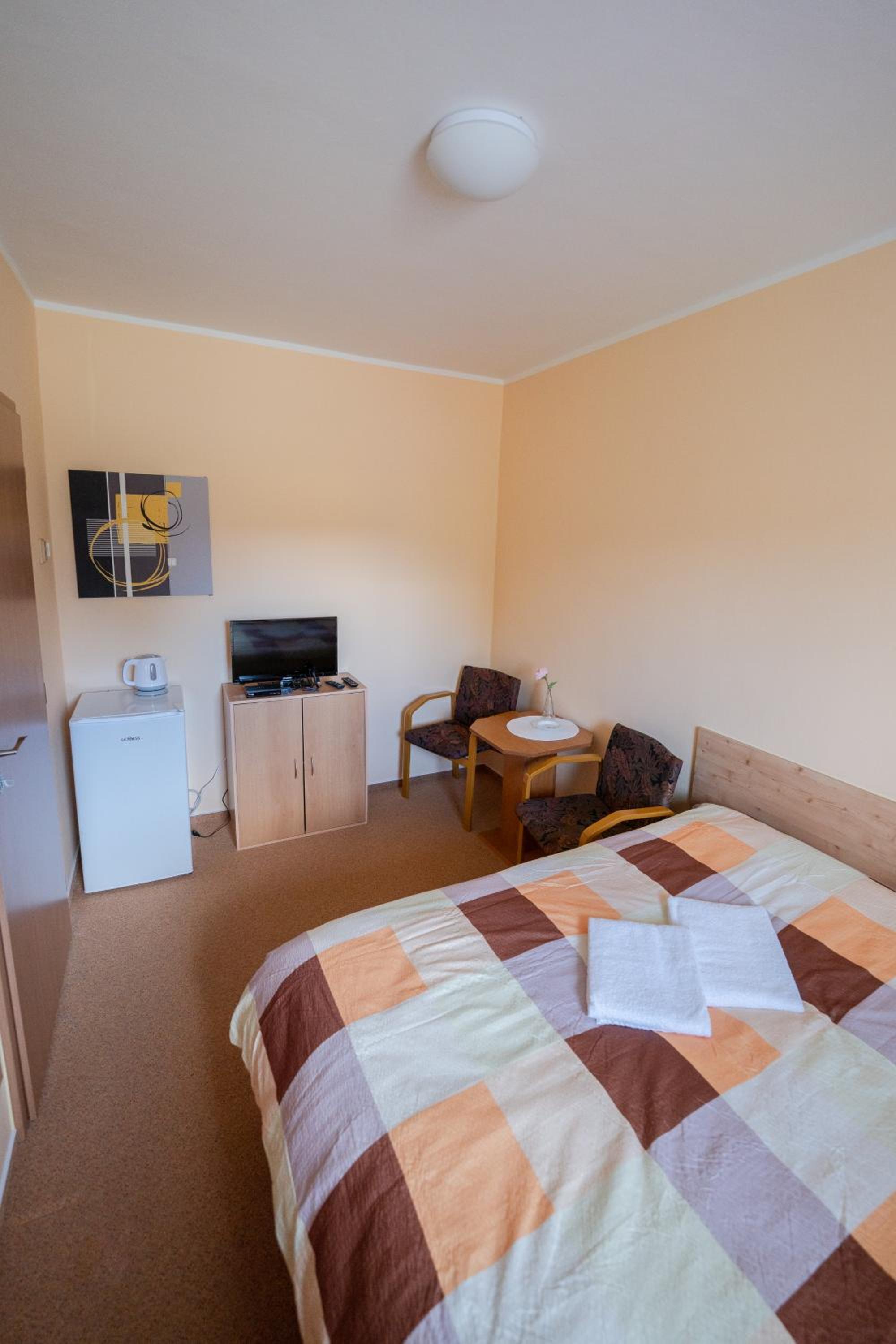 Double Room With Private Bathroom photo 2