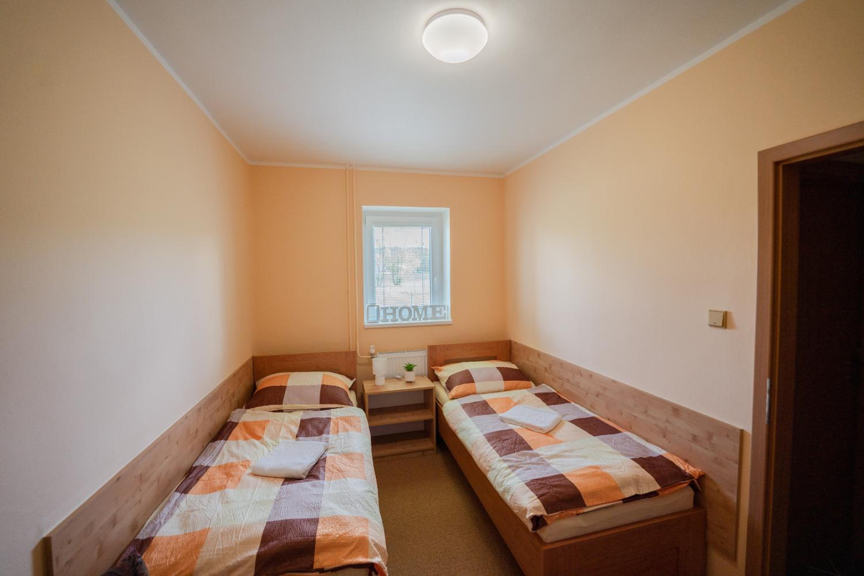 Twin Room With Private Bathroom photo 2