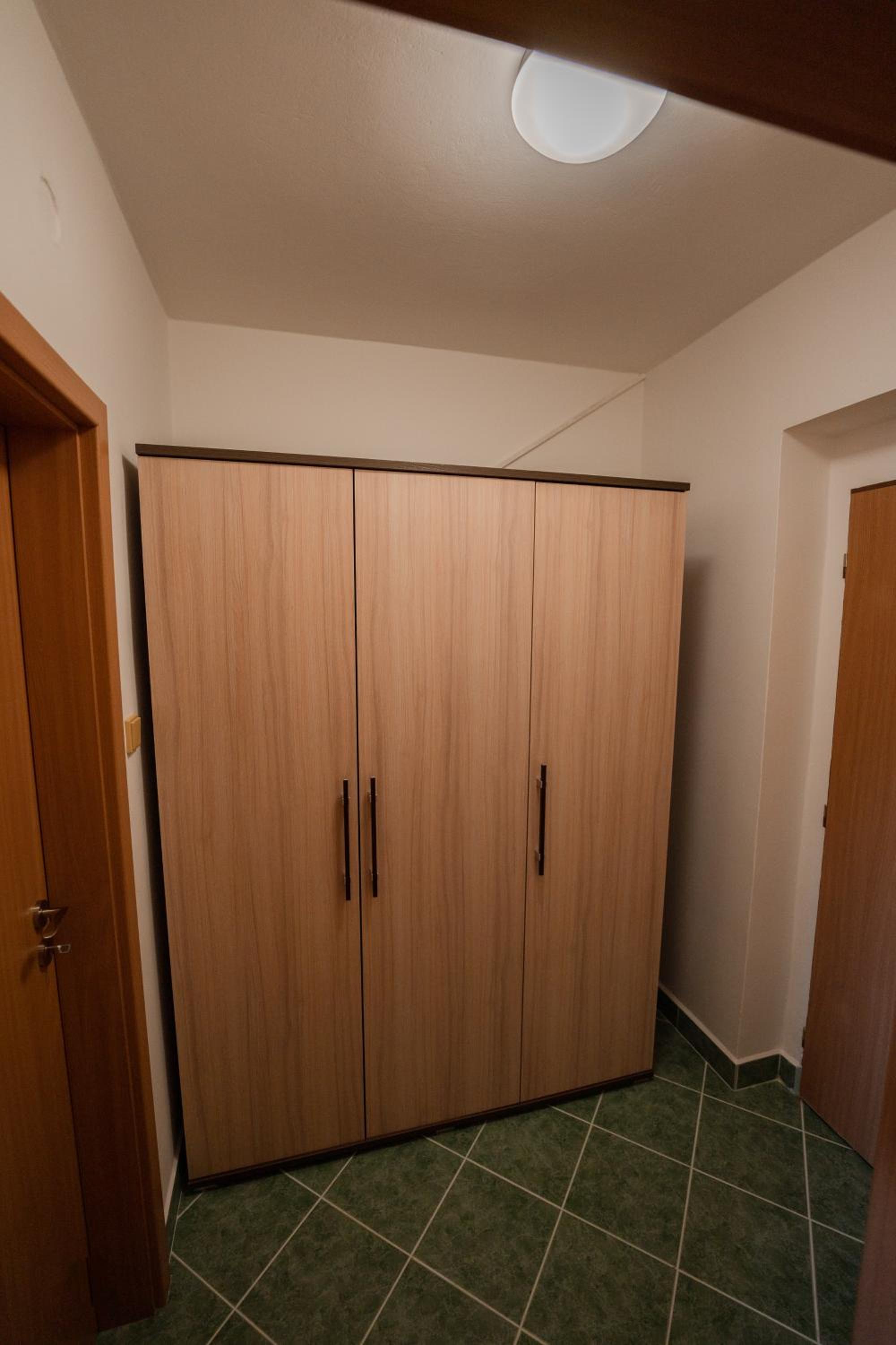 Twin Room With Private Bathroom photo 3
