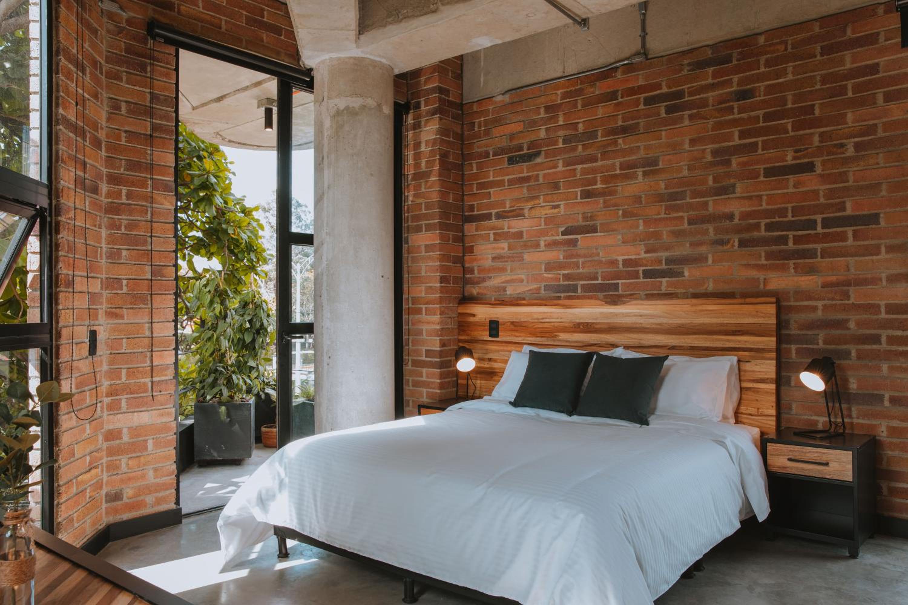 Studio Apartment with King Bed