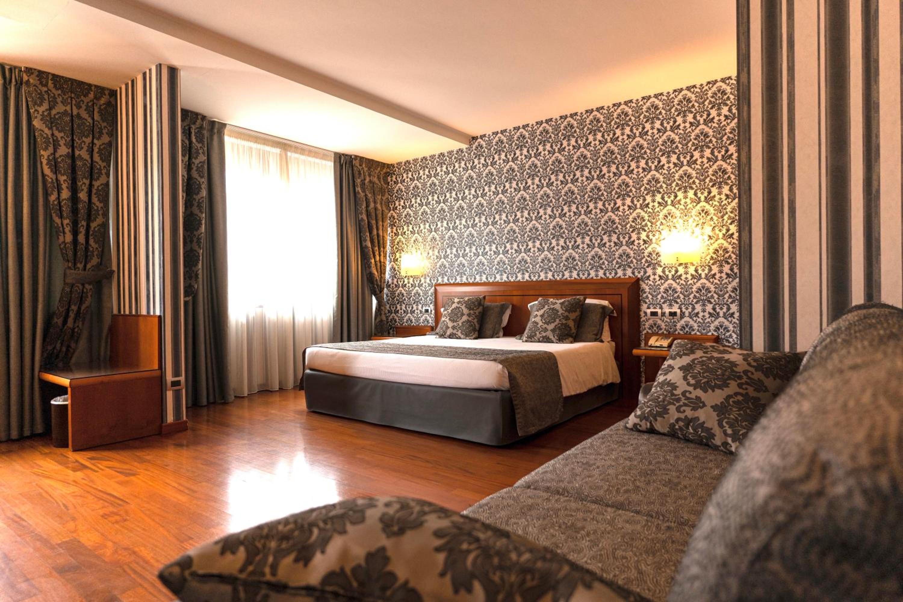 Junior Suite - Photo 2
