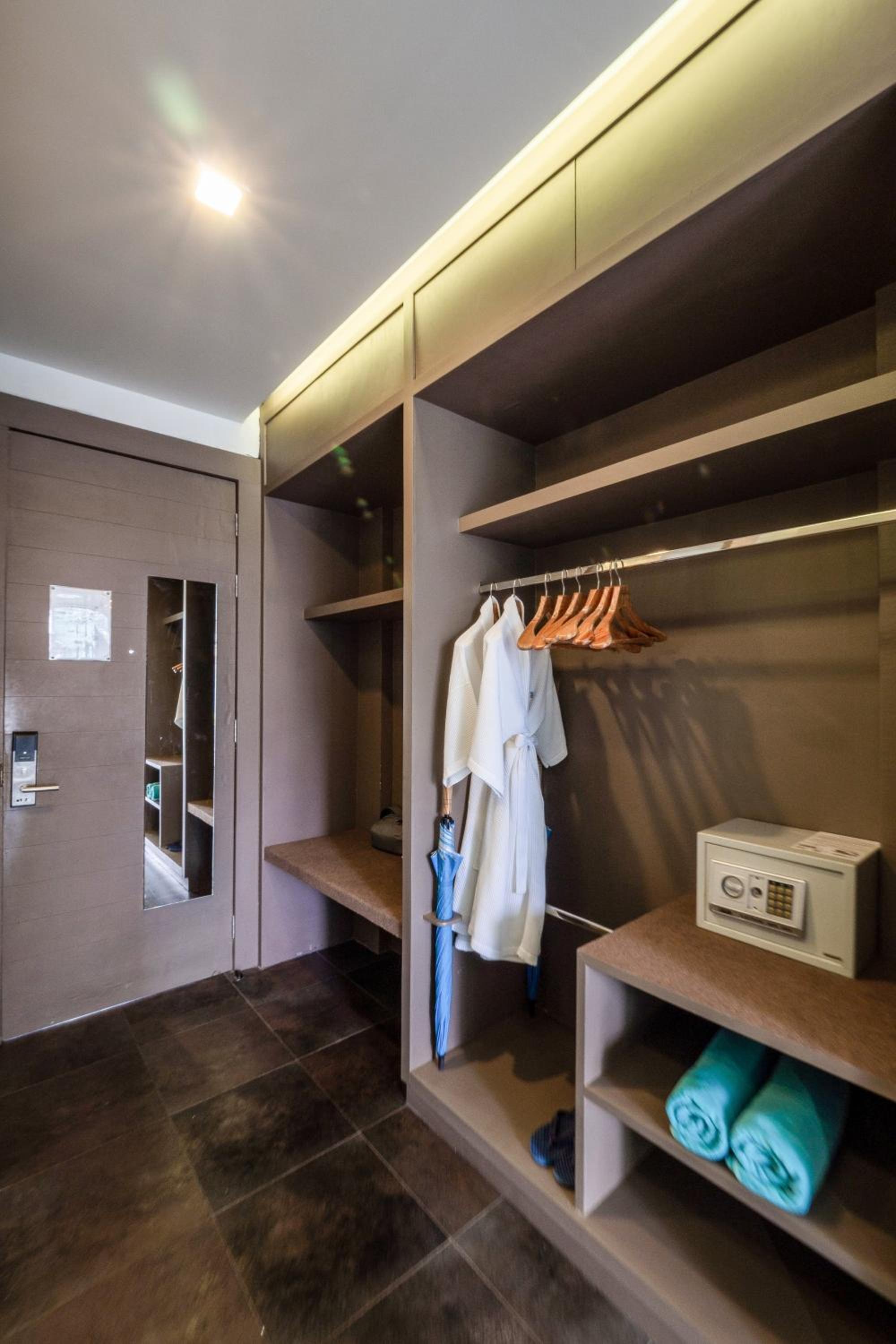 Bay Room - Photo 4