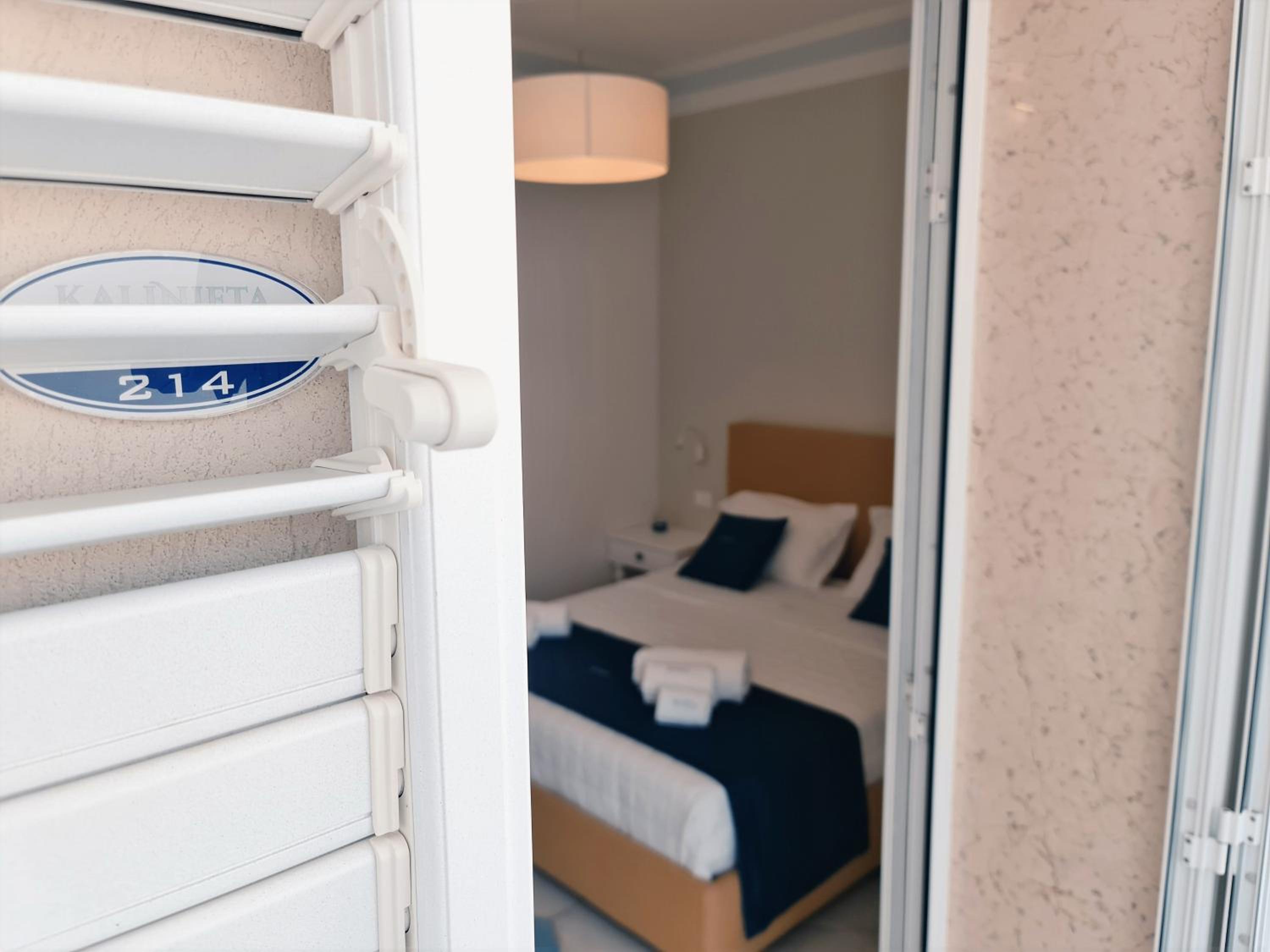 Double Room with Private Bathroom photo 1
