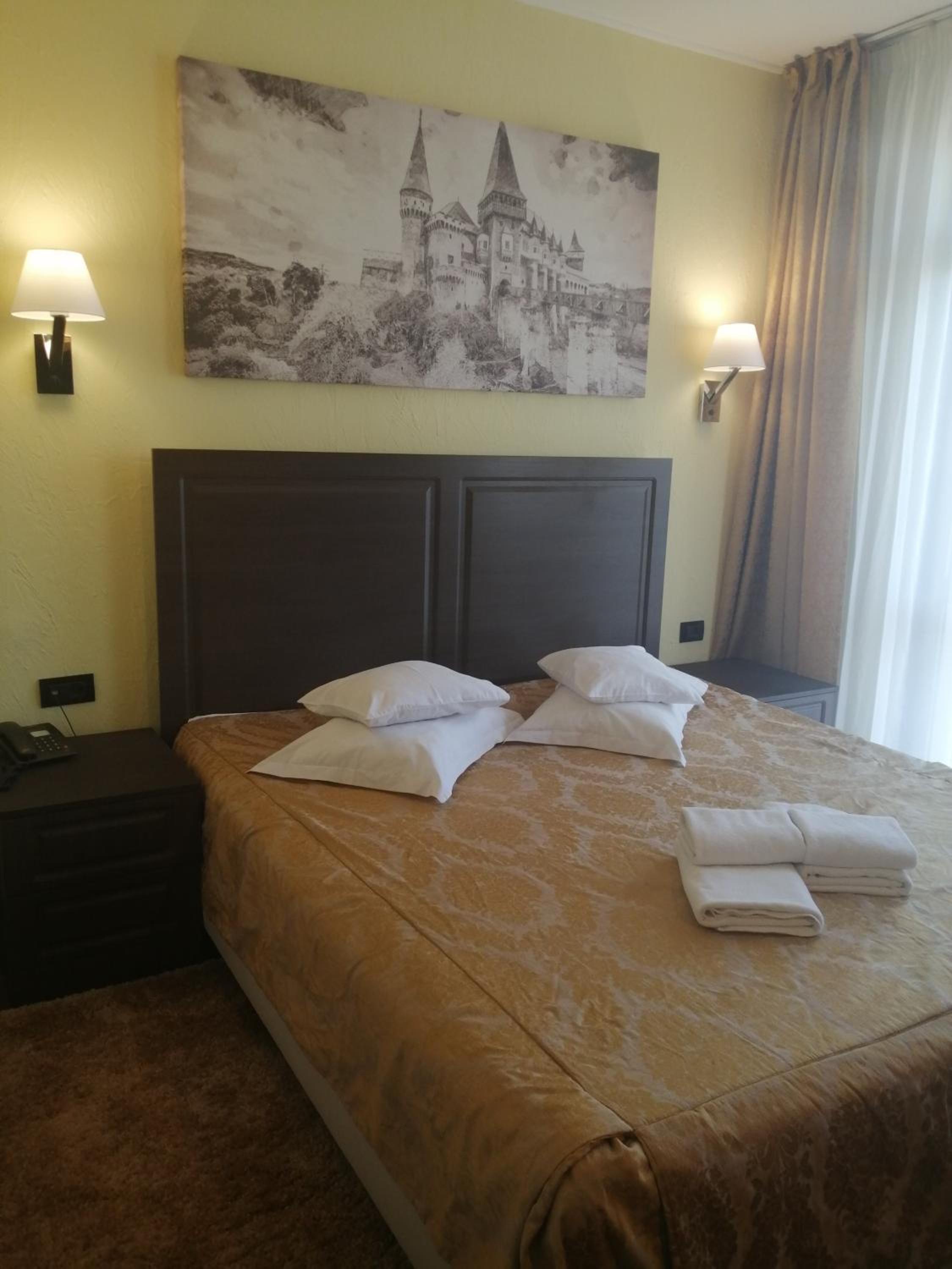 Superior Double or Twin Room - Photo 6