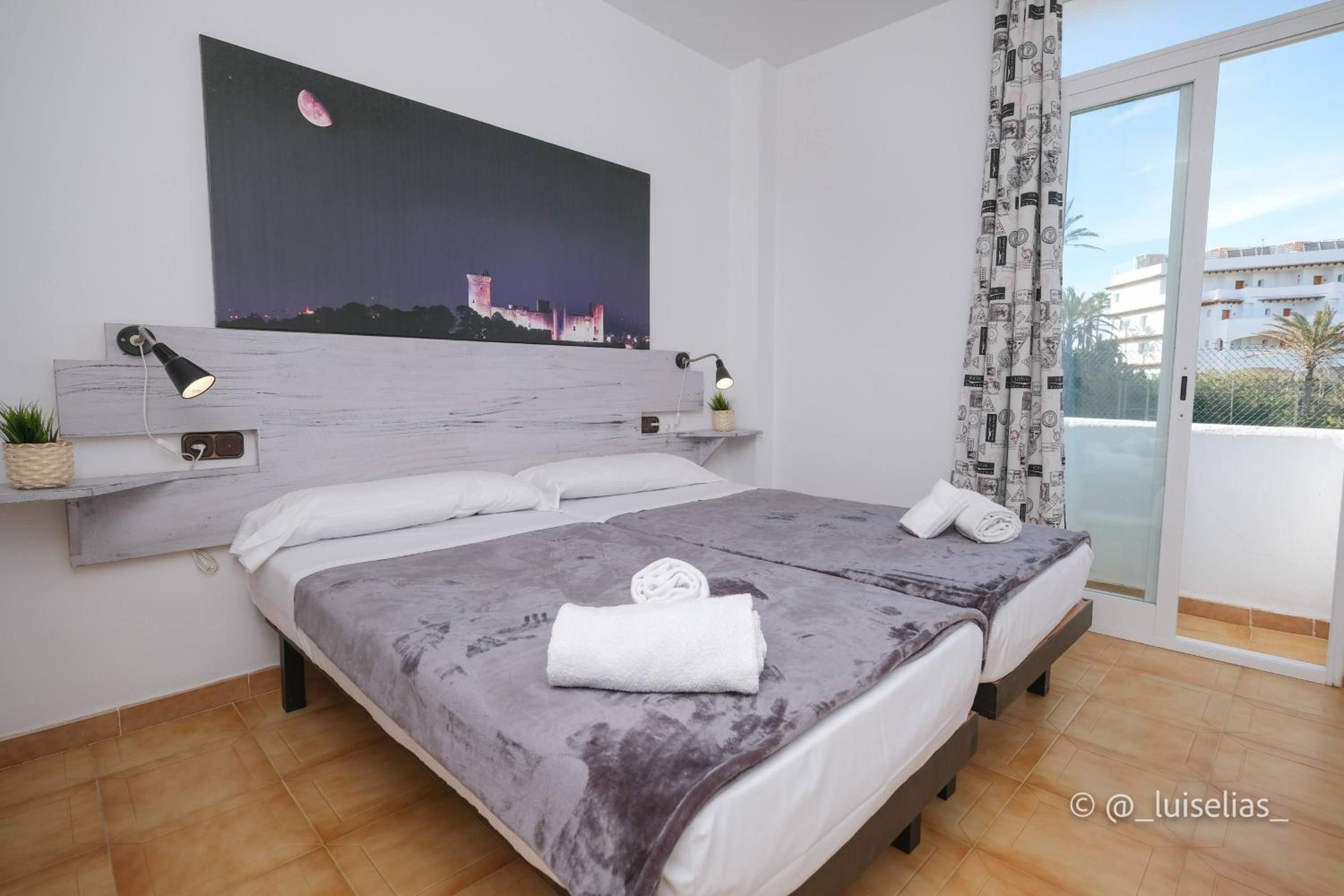Apartment with Sea View photo 2