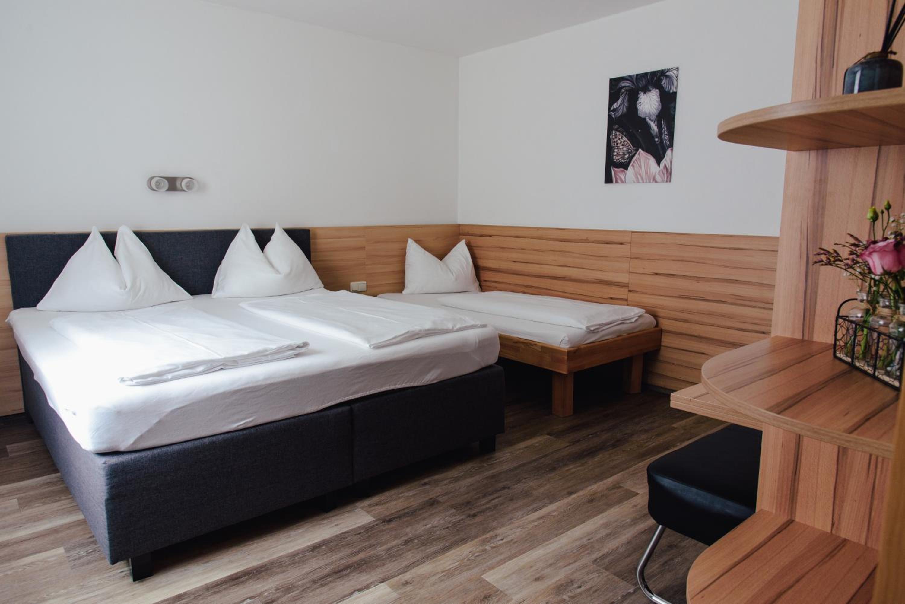 Triple Room - Photo 1