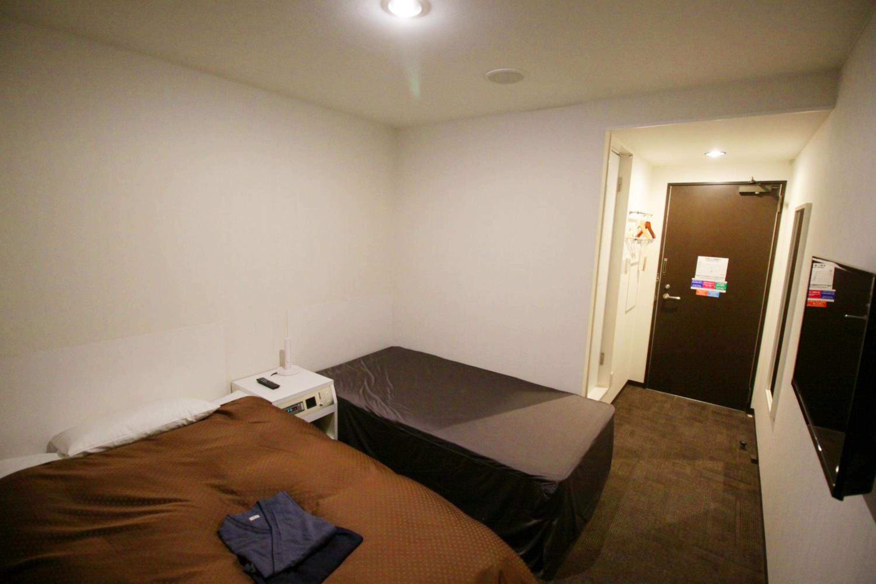 Single Room - Non-Smoking