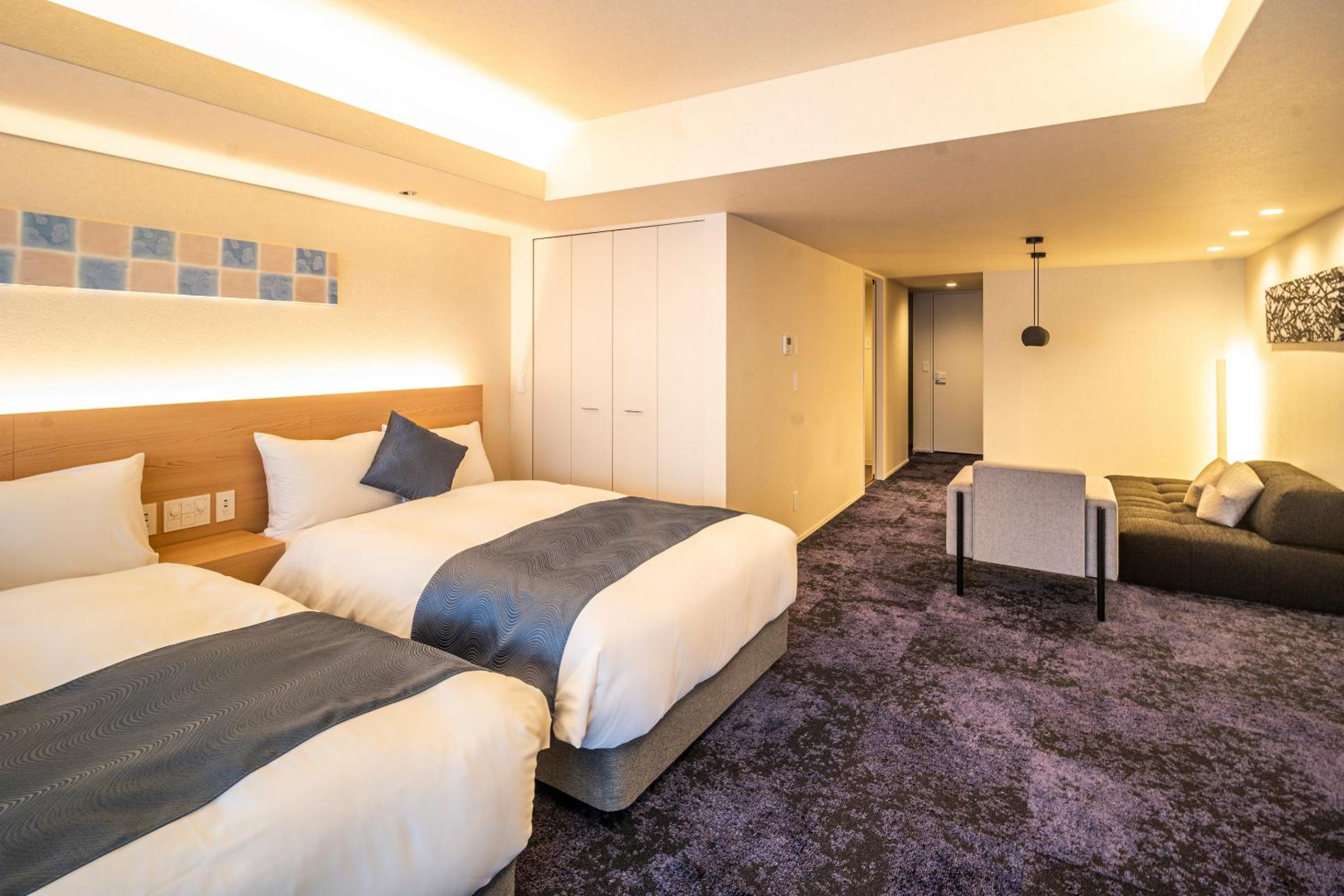 Deluxe Twin Room - Photo 9