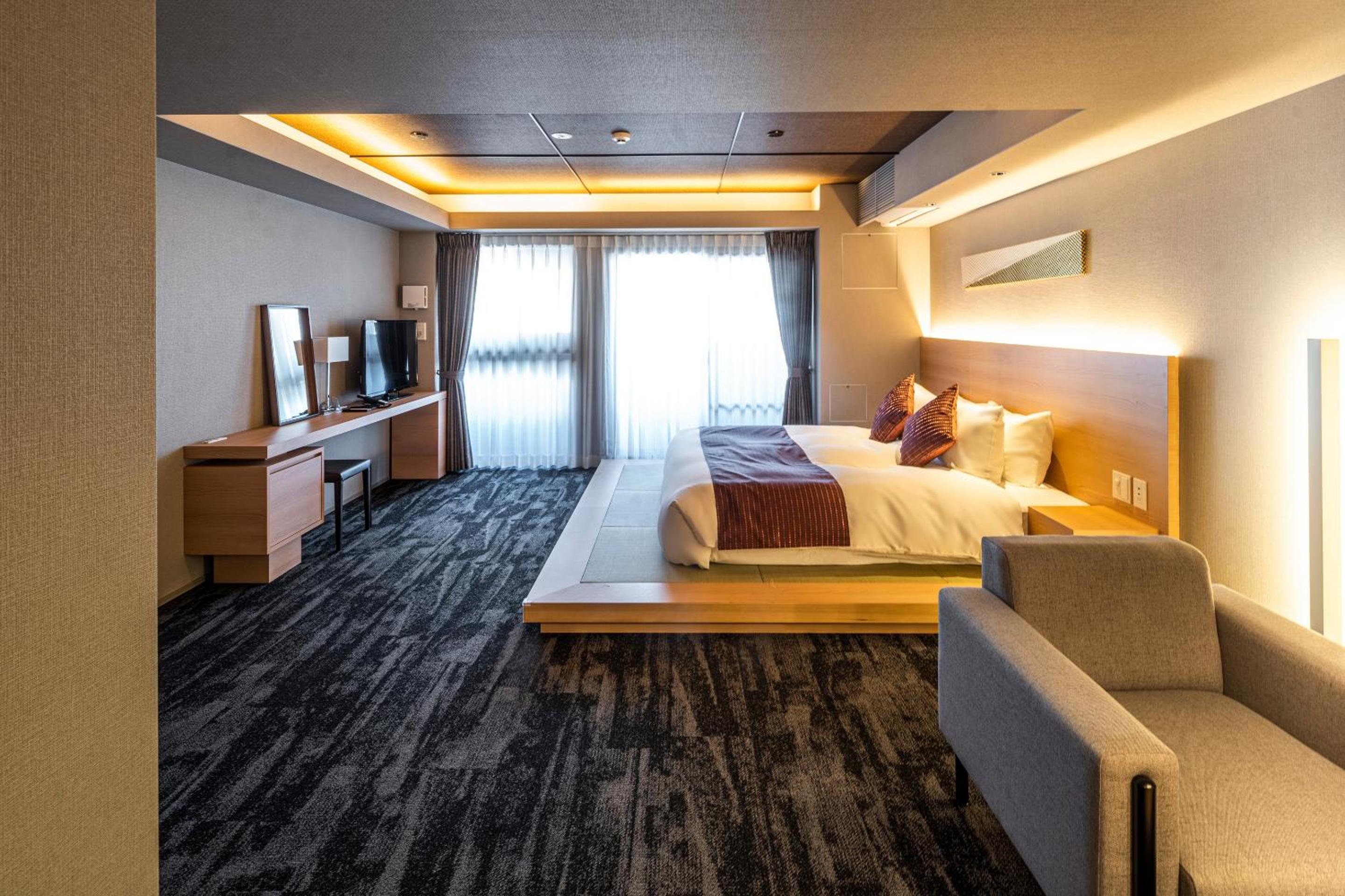 Deluxe Double Room - Photo 14