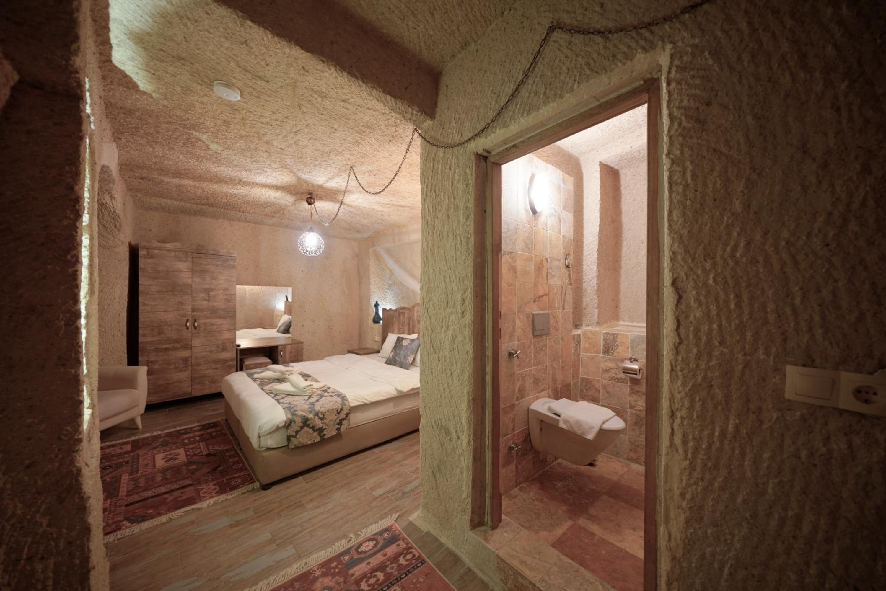 Standard Double Cave Room  - Photo 3