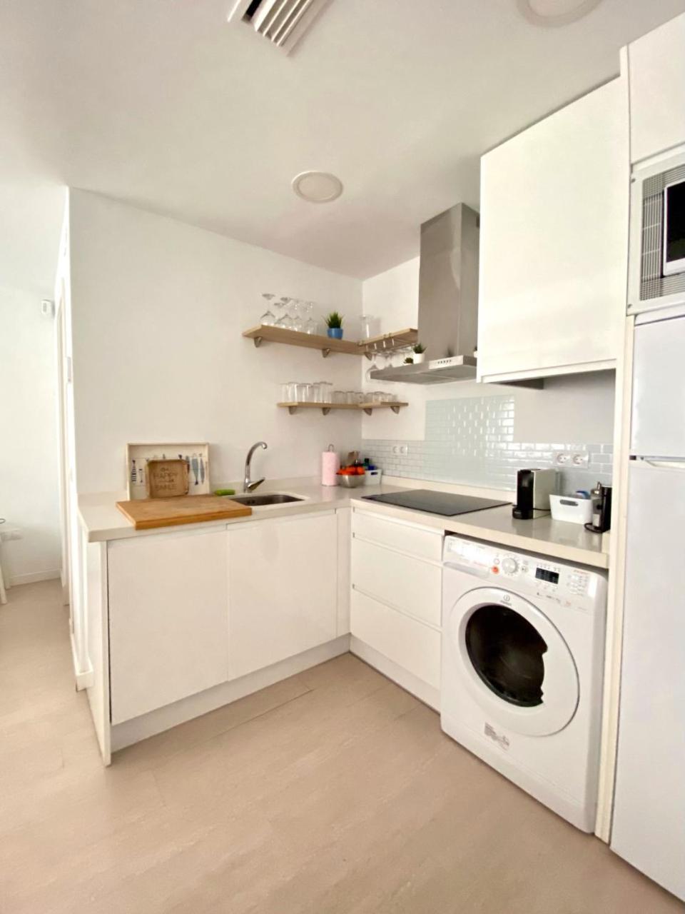 Studio Apartment - Photo 27