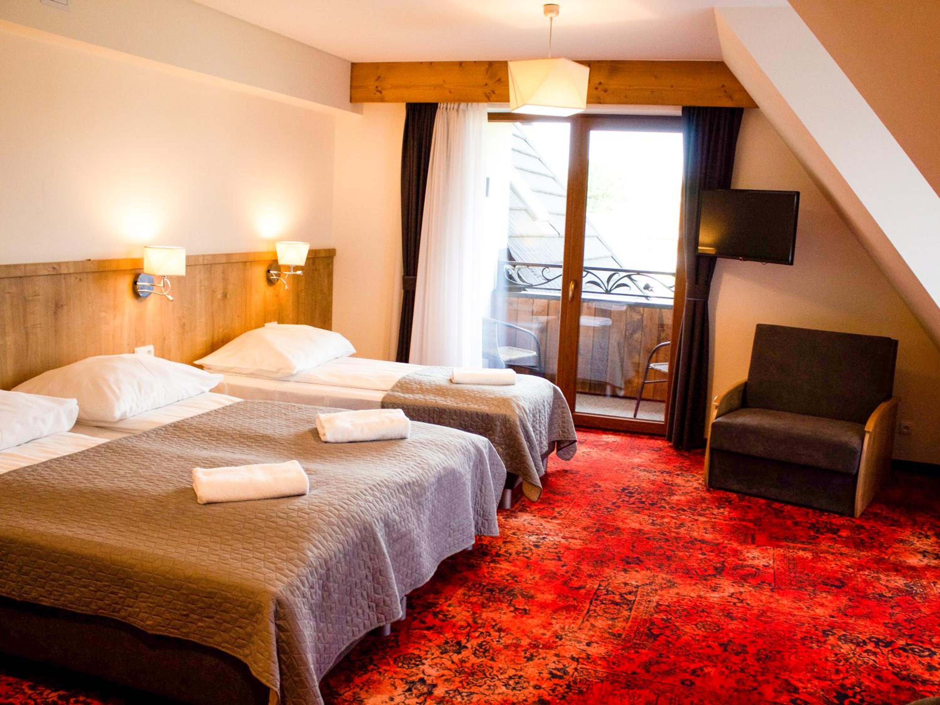 Deluxe Triple Room photo 2