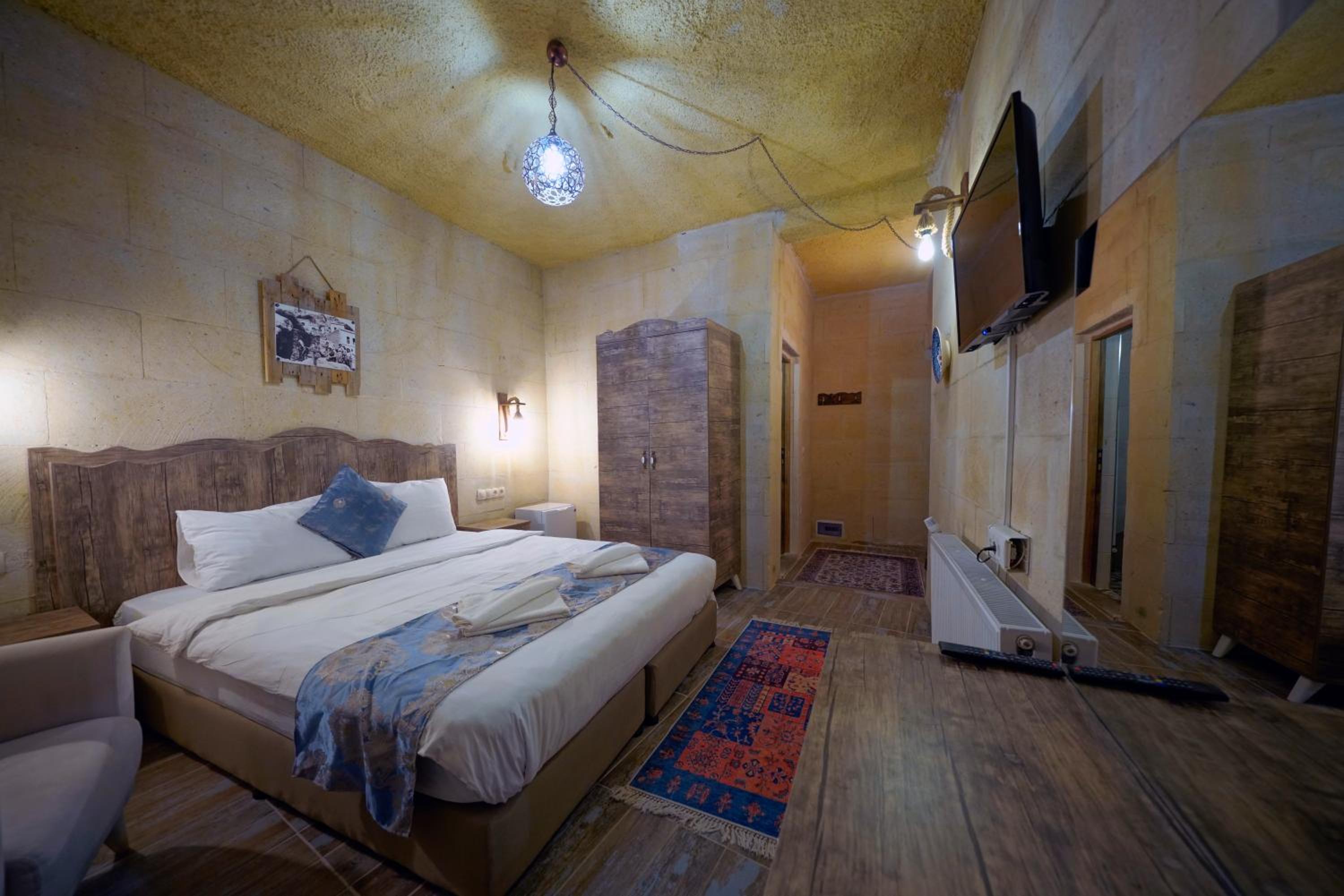 Deluxe Double Stone Room - Photo 1