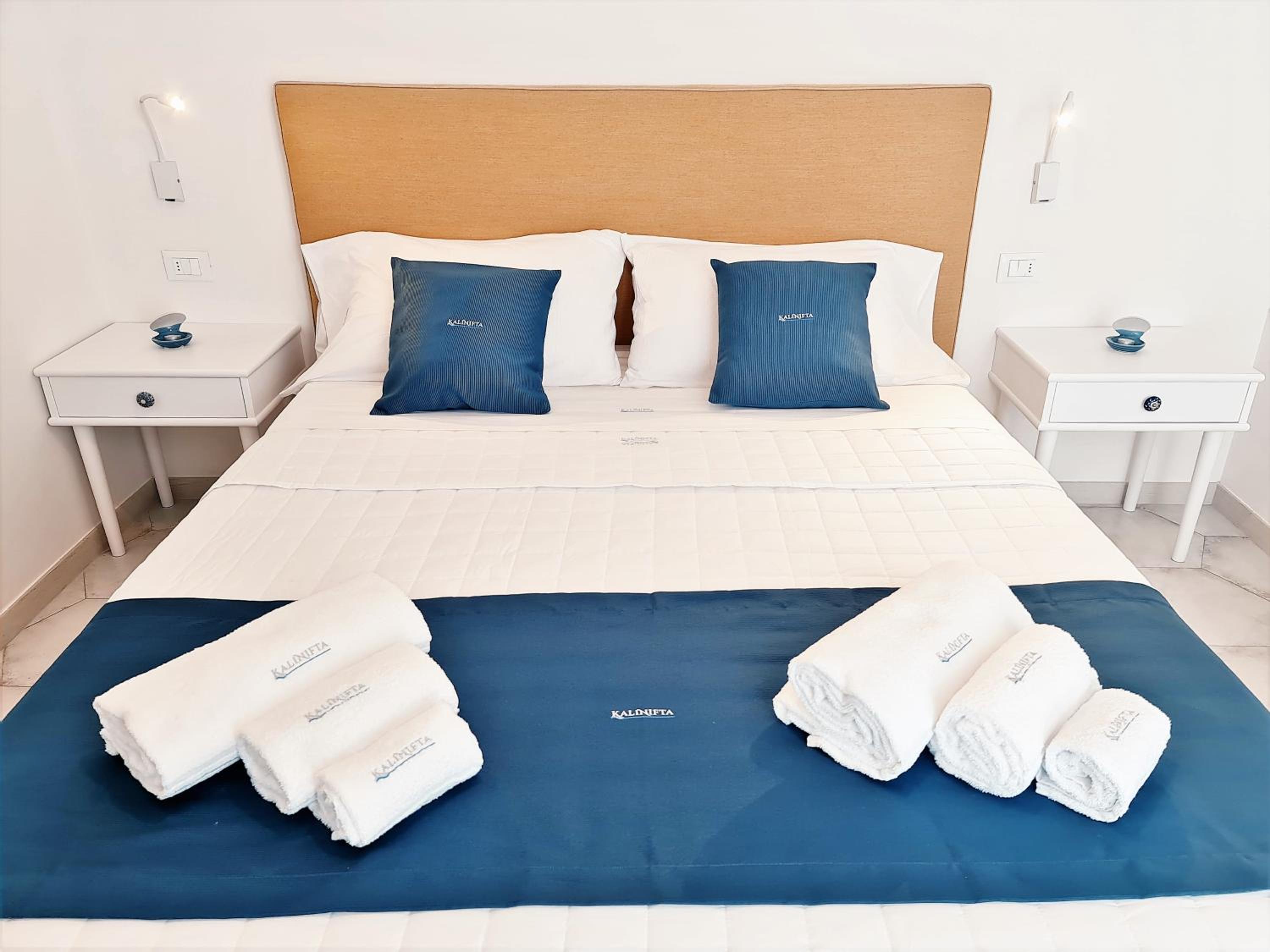 Double Room with Private Bathroom photo 3