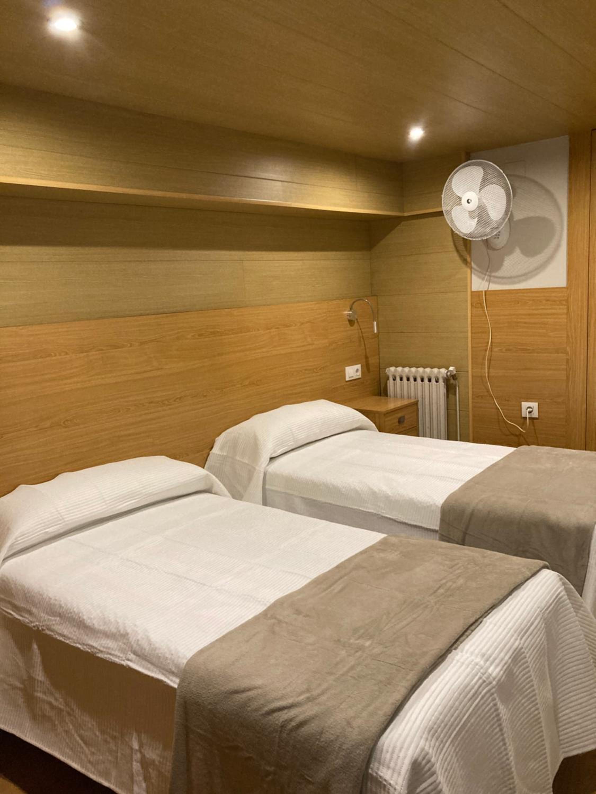 Habitación Cuádruple con Baño Privado