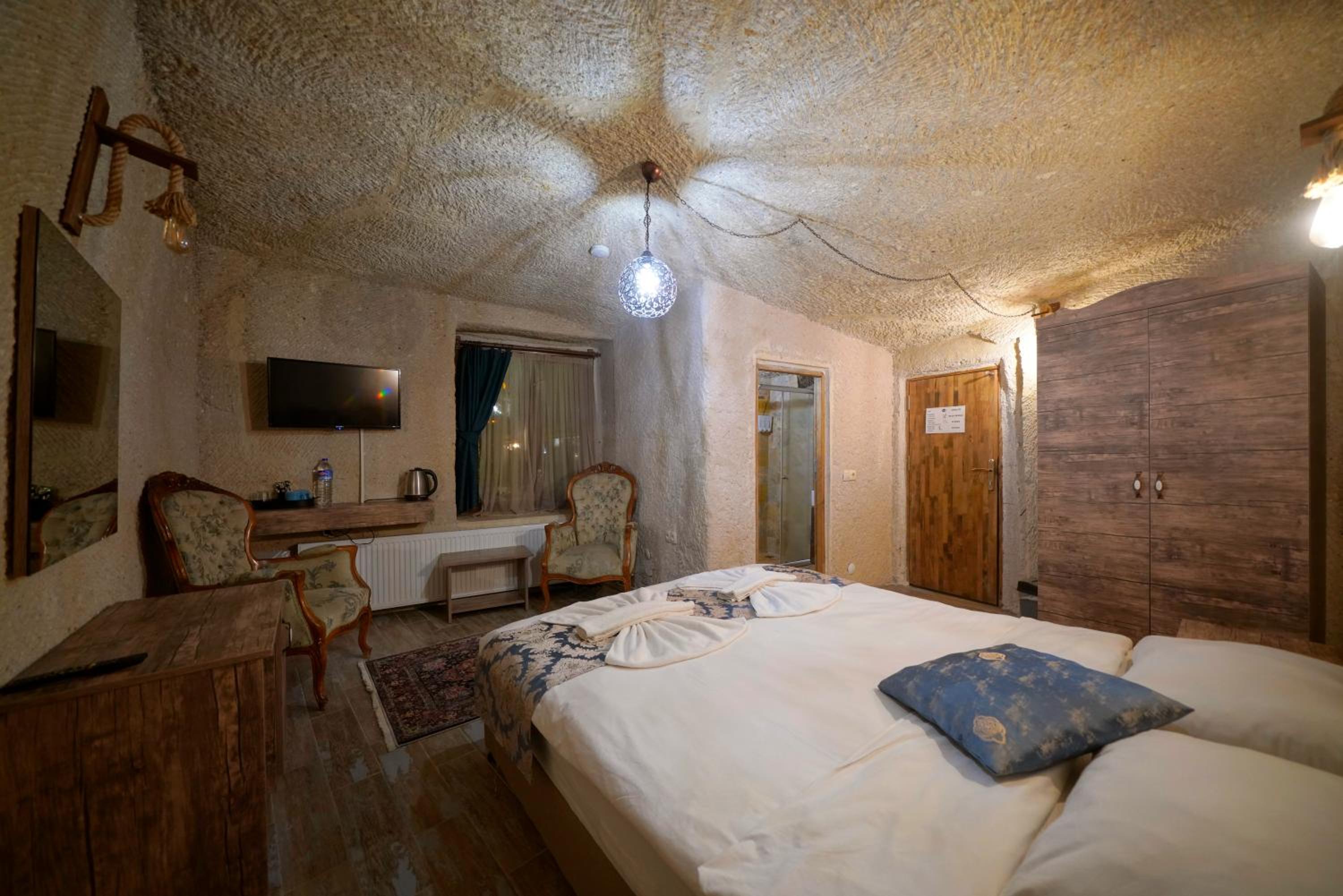 Classic Double Cave Room - Photo 1