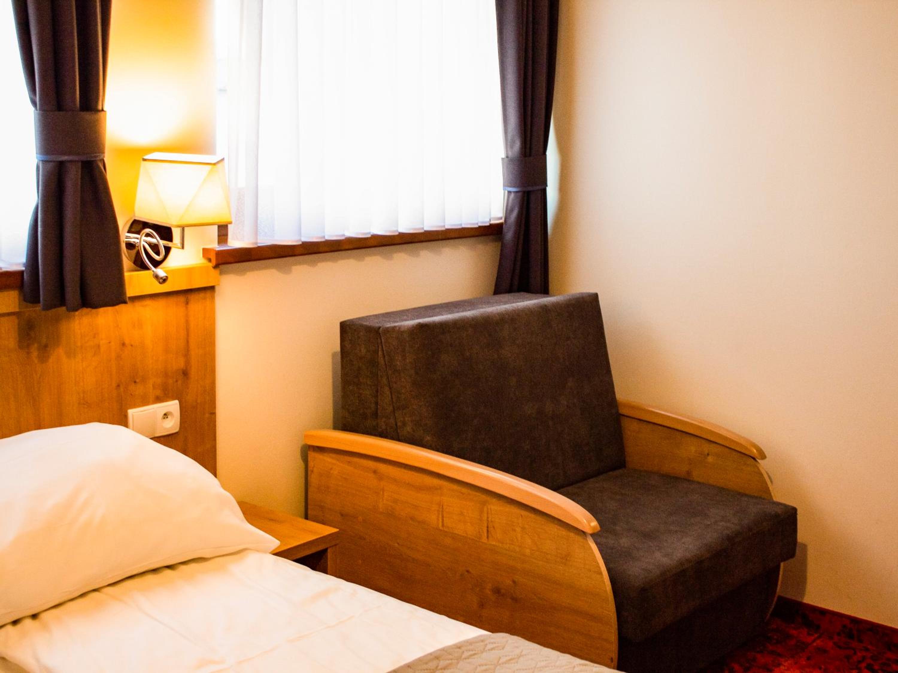 Double Room with Private Bathroom photo 3