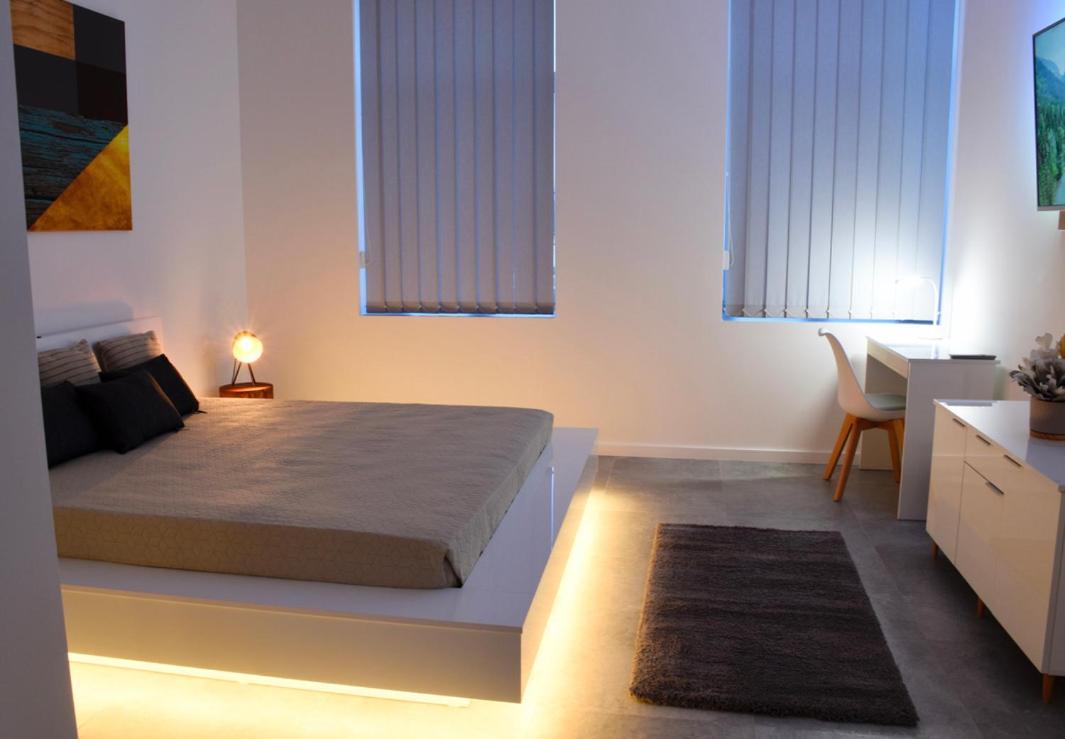 Apartment photo 2