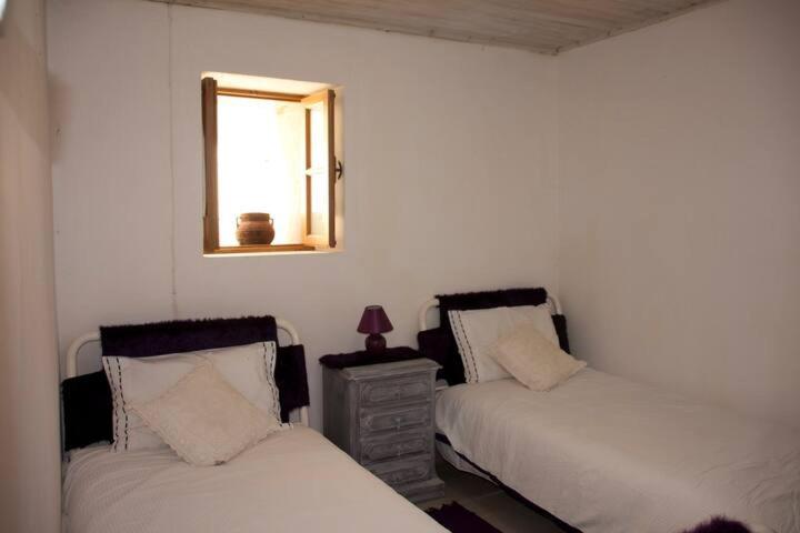 Family Room with Private Bathroom photo 1